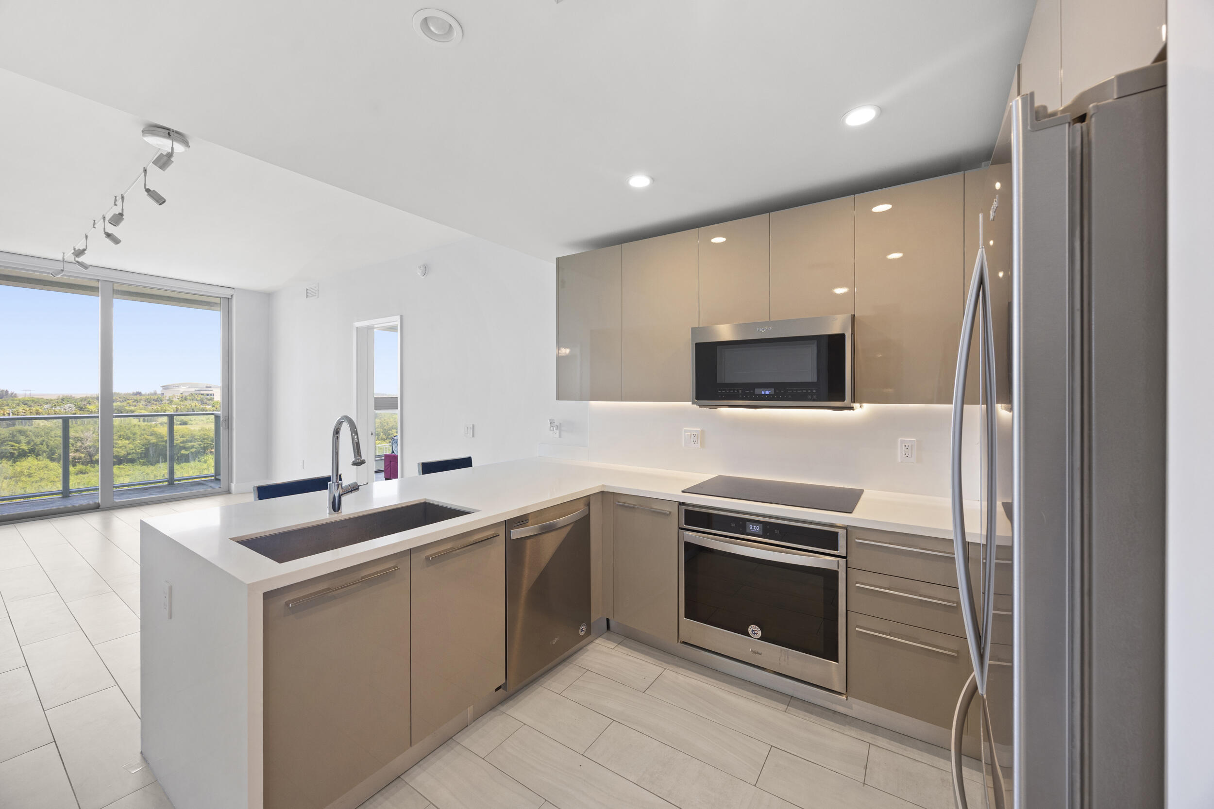 2000 Metropica Way 802 Property Photo 1