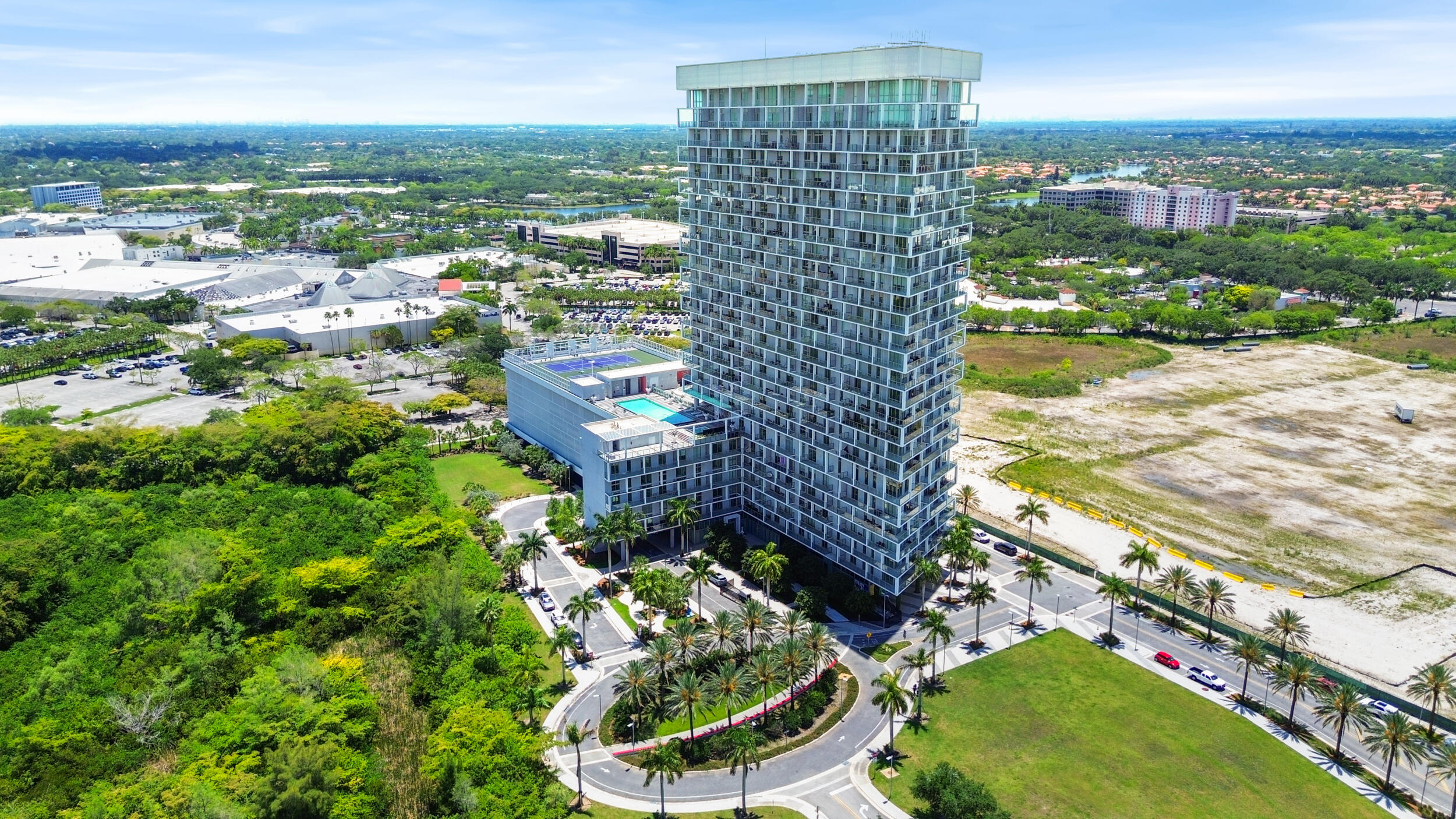 2000 Metropica Way 802 Property Photo 60