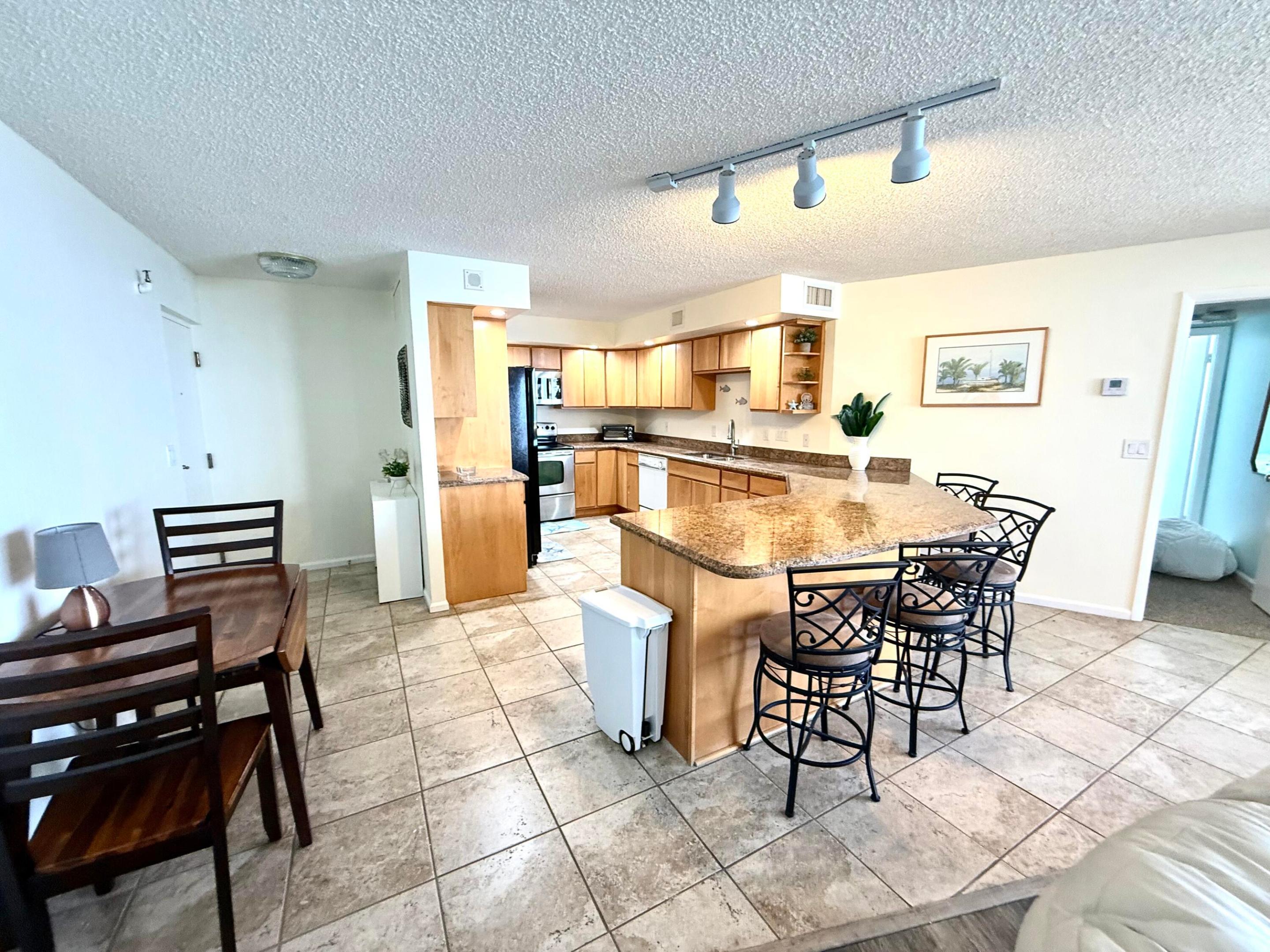 2800 N Ocean Drive A-24d Property Photo 7