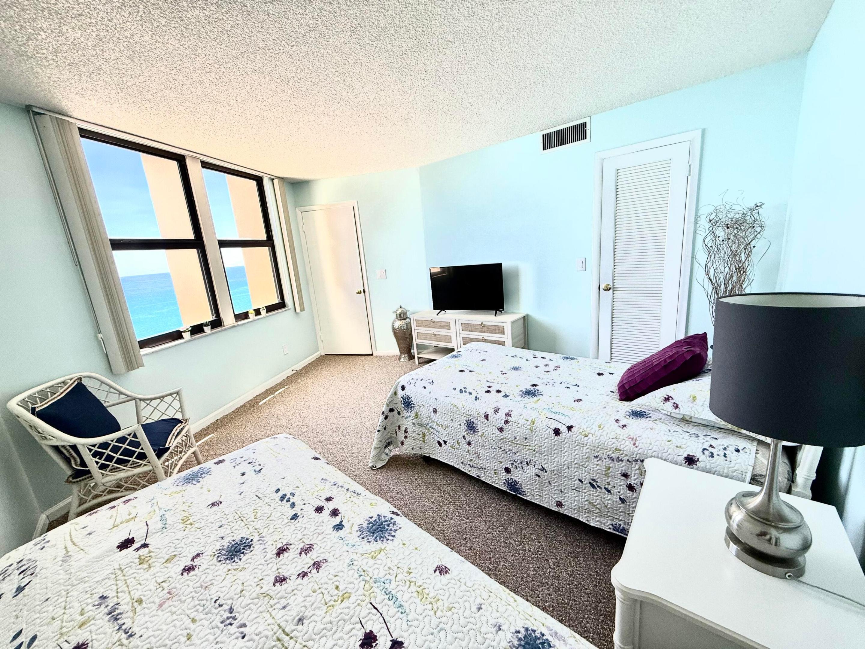 2800 N Ocean Drive A-24d Property Photo 14