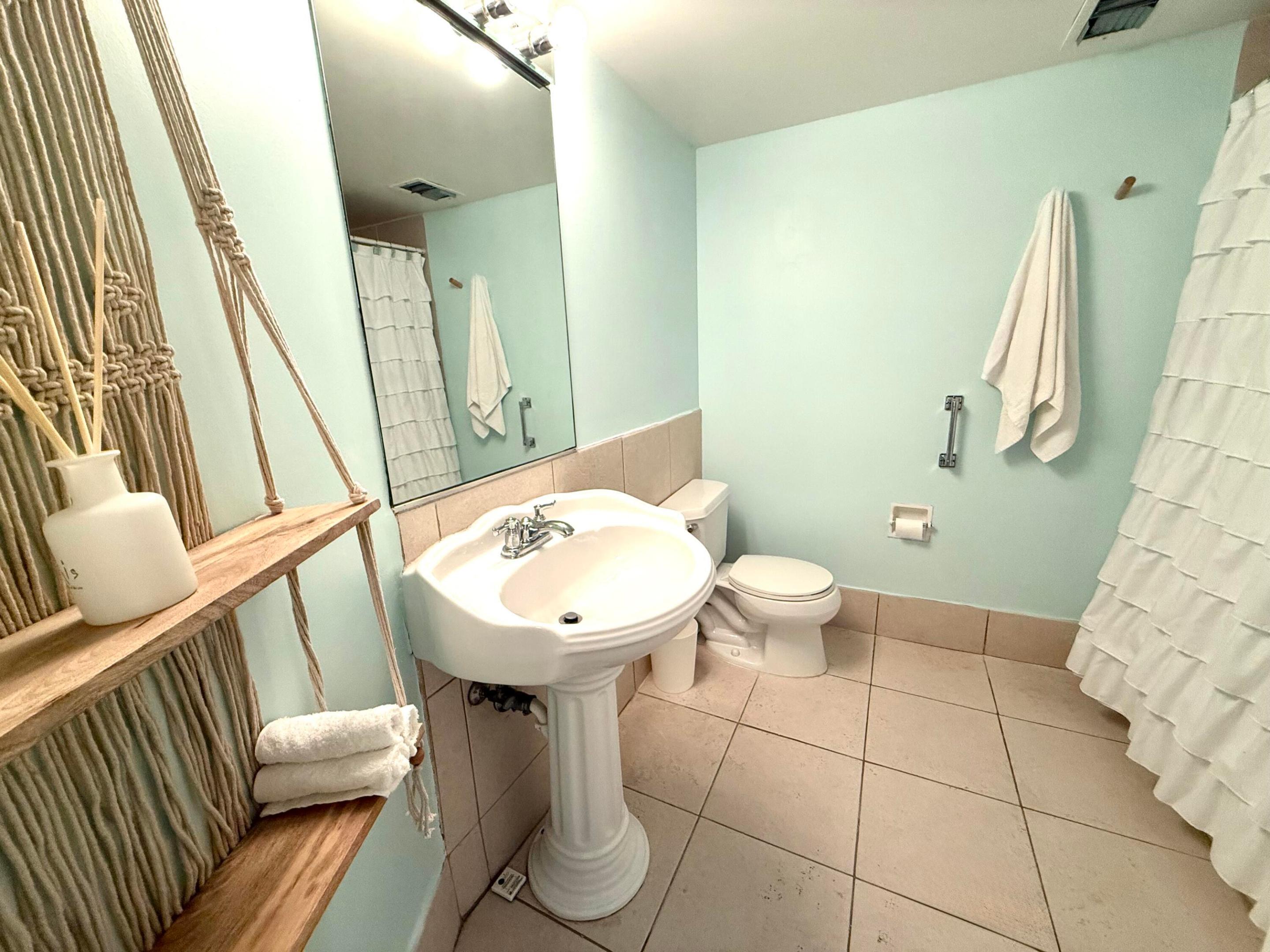 2800 N Ocean Drive A-24d Property Photo 15