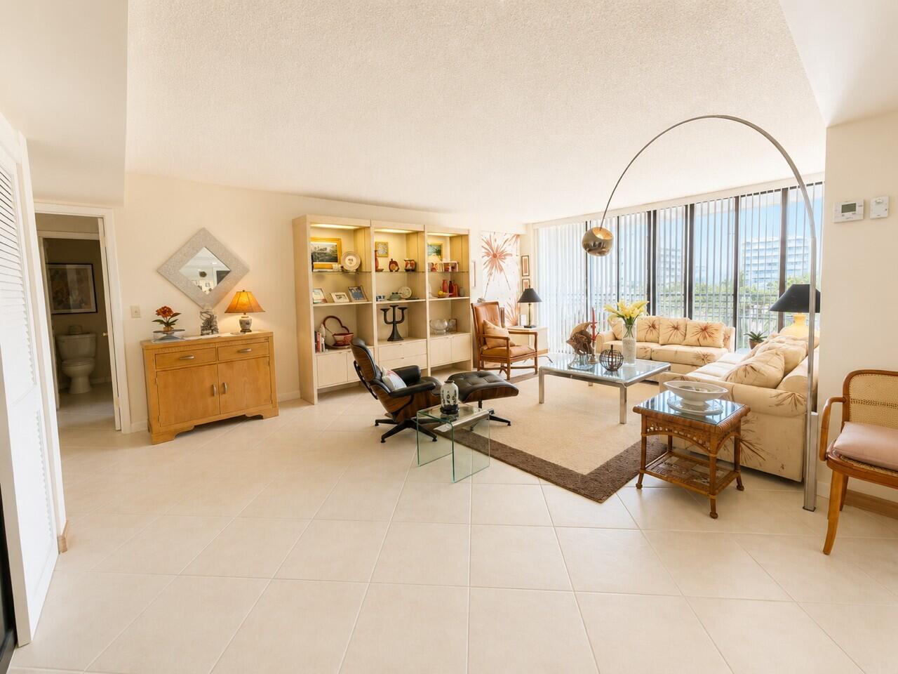 3589 S Ocean Boulevard 404 Property Photo 2