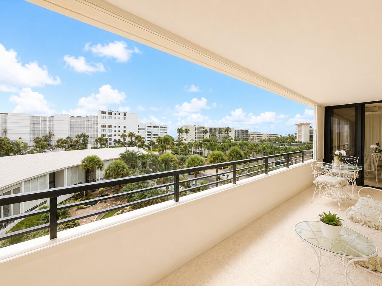 3589 S Ocean Boulevard 404 Property Photo 21