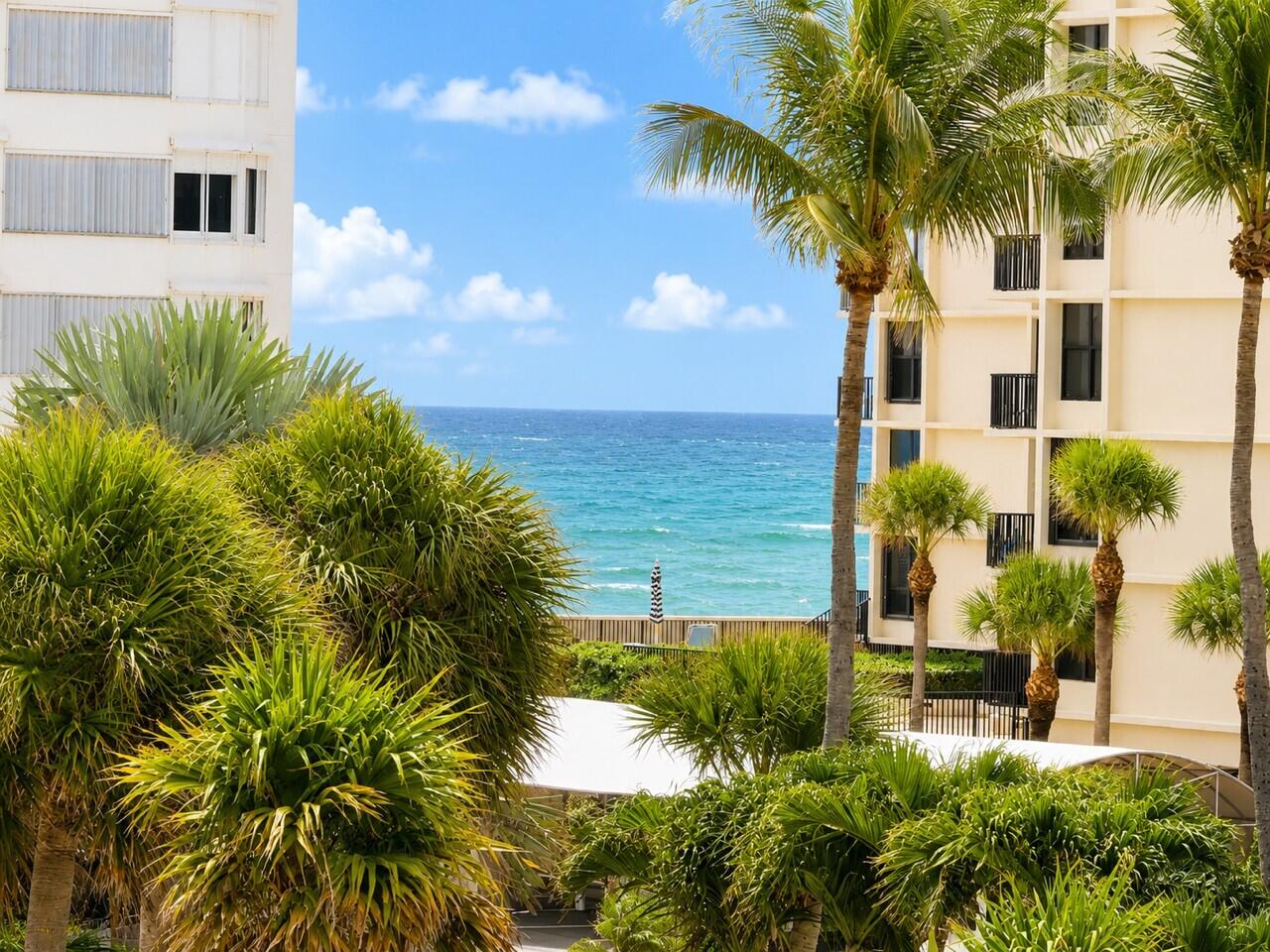 3589 S Ocean Boulevard 404 Property Photo 22