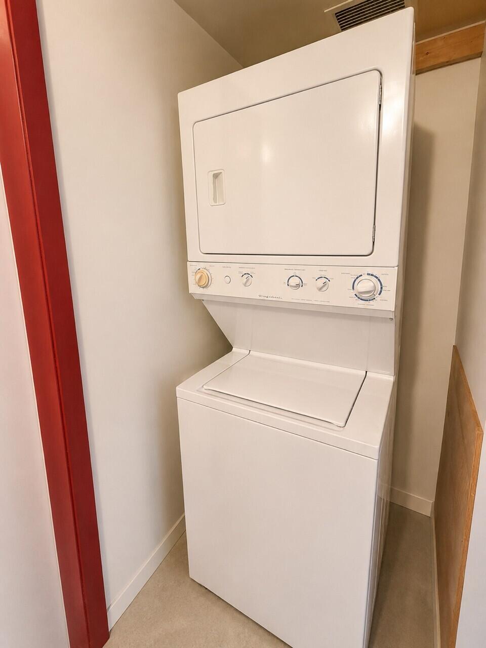 3589 S Ocean Boulevard 404 Property Photo 24
