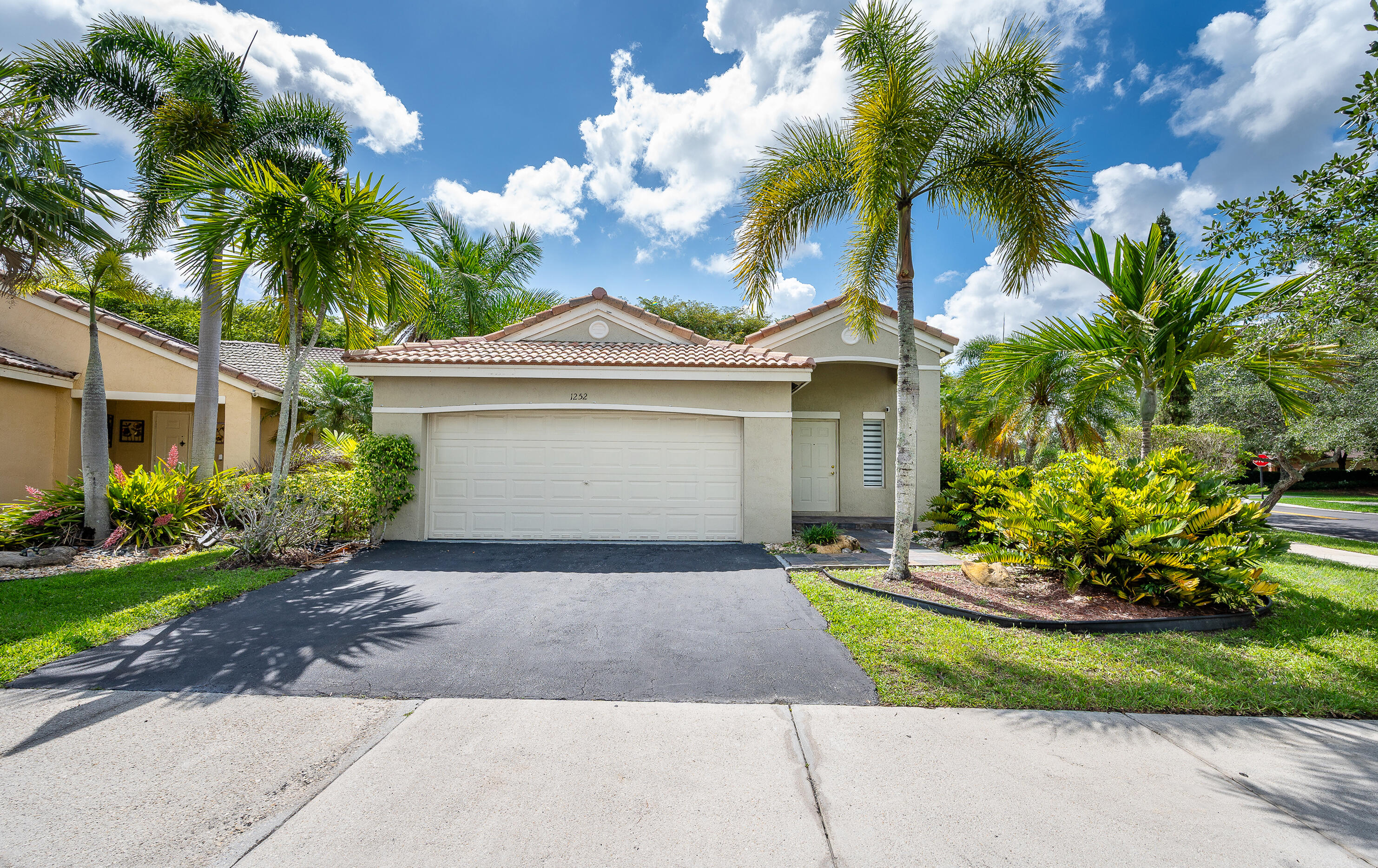 1252 Sabal Trail Property Photo 1