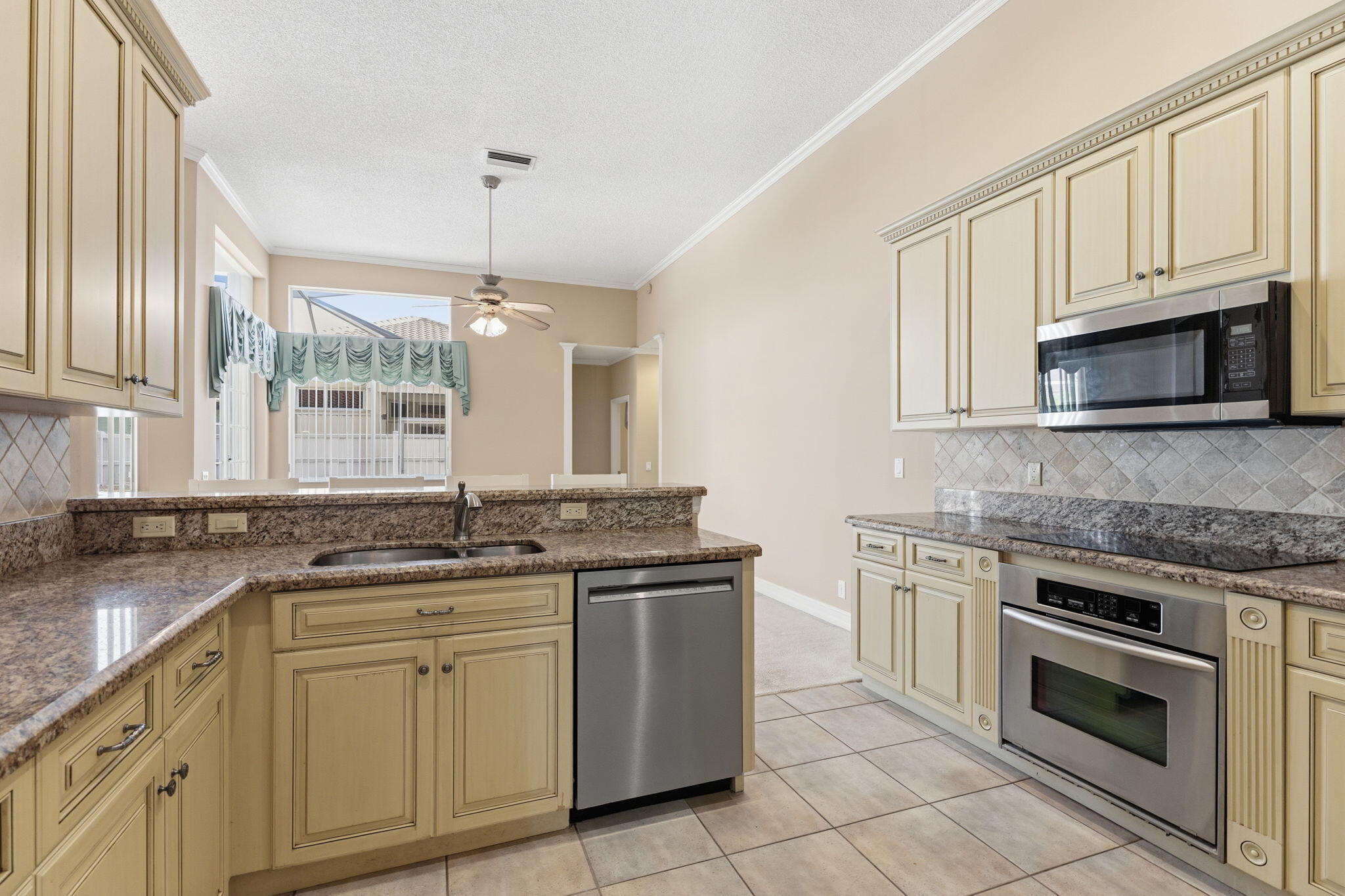 832 Heritage Drive Property Photo 15