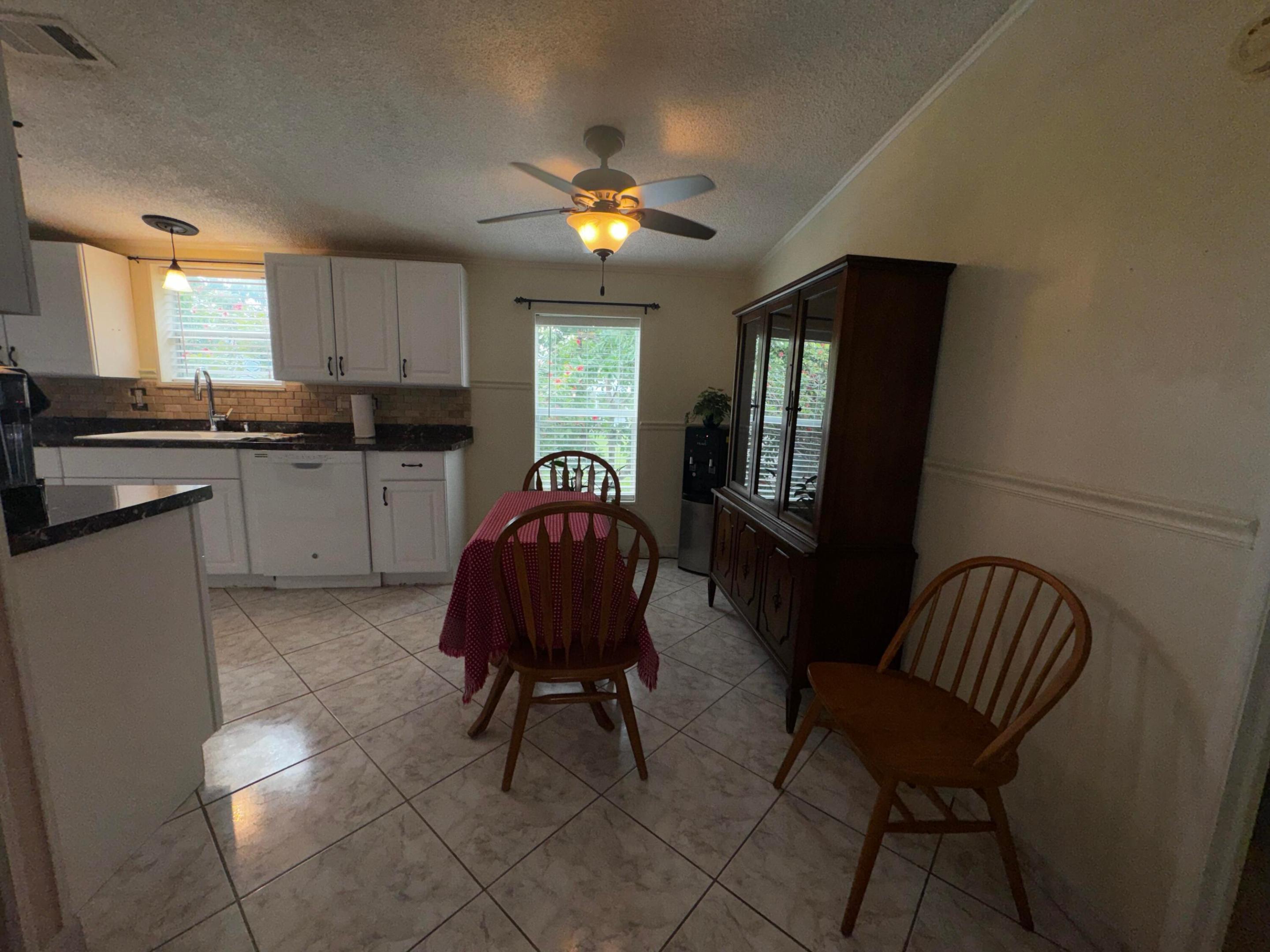 4081 4th Court Property Photo 5