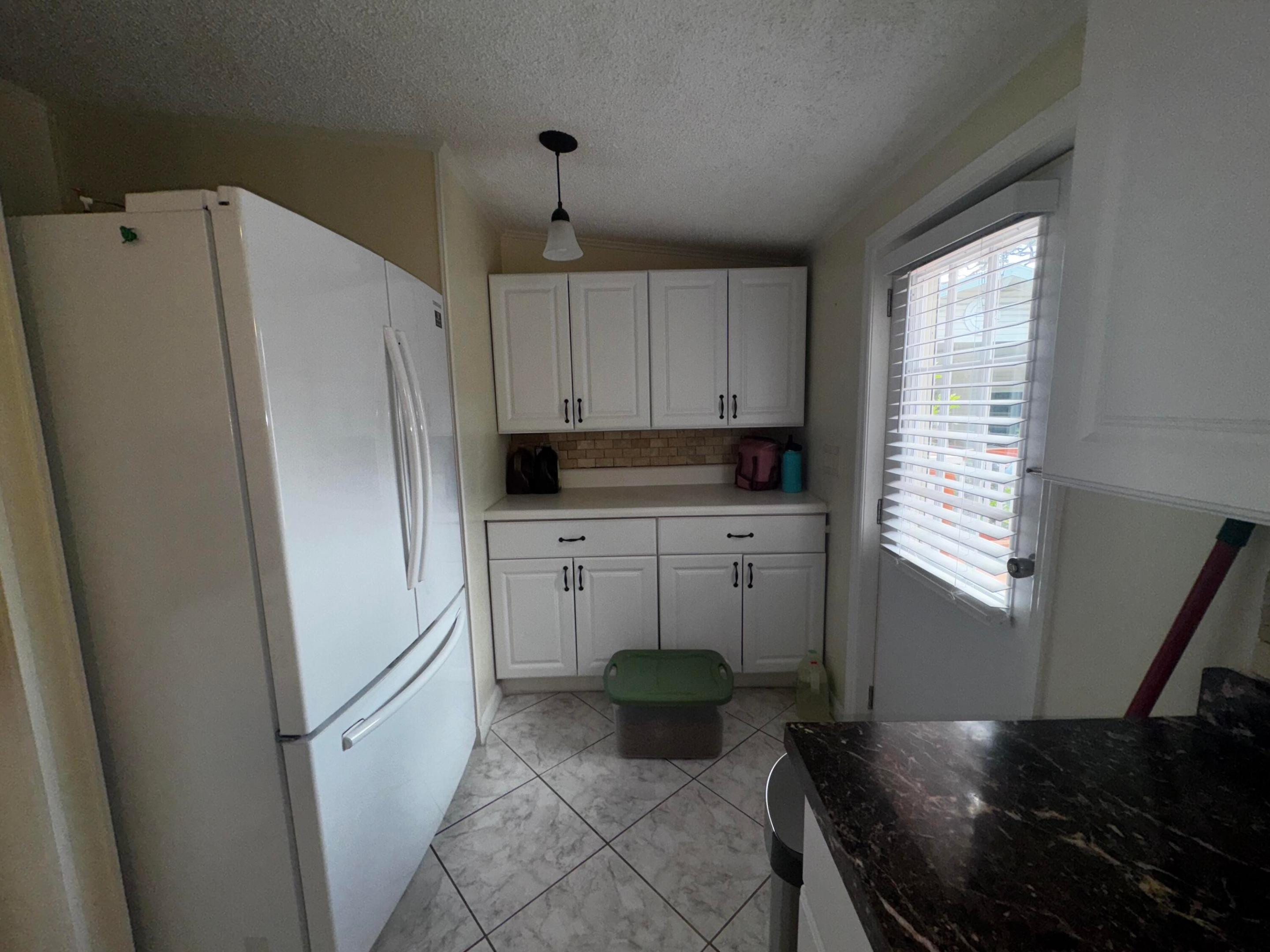 4081 4th Court Property Photo 7