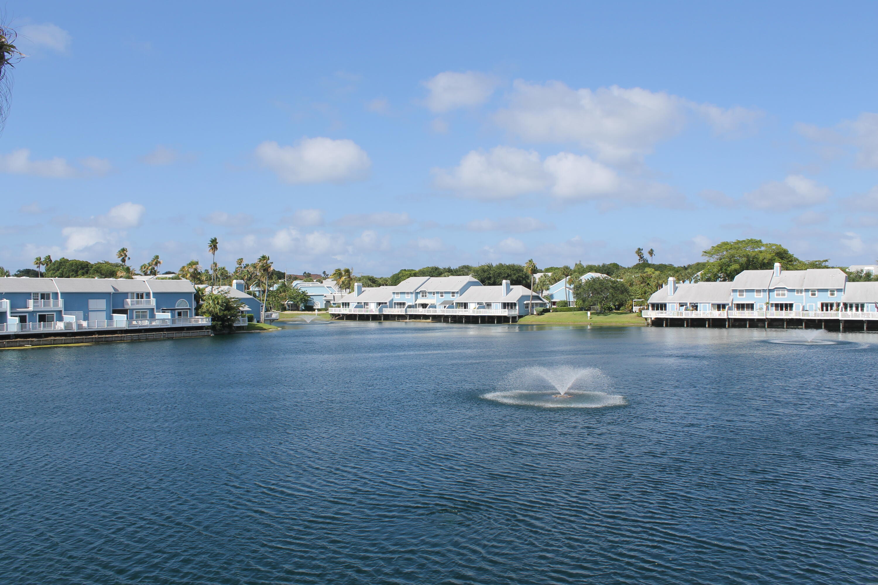 1120 Ocean Dunes Circle Property Photo 1