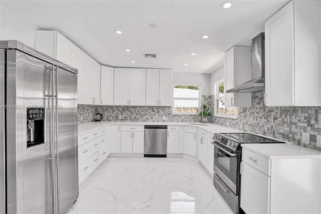 3421 Dover Road Property Photo 7