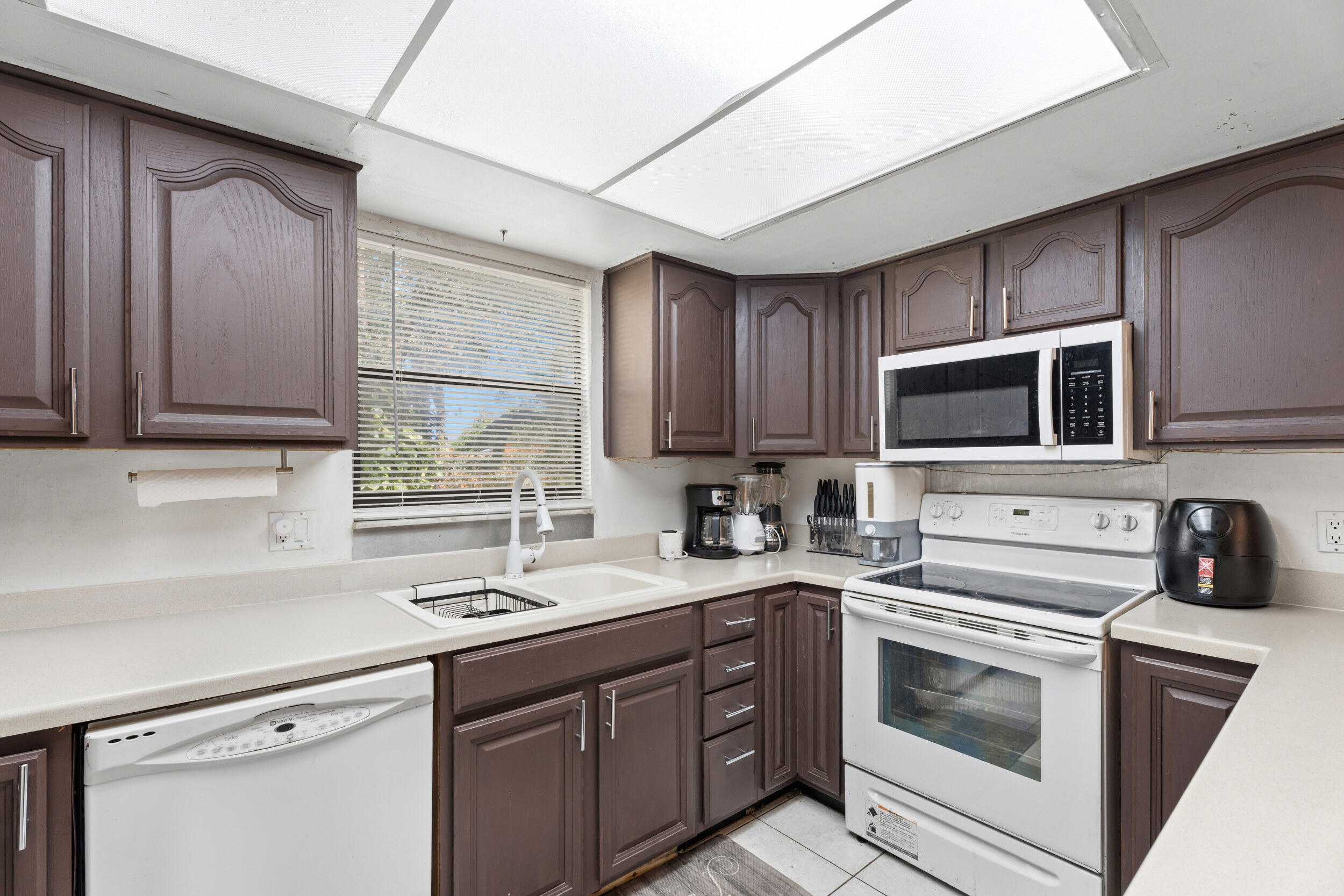 5900 Flatrock Road Property Photo 8