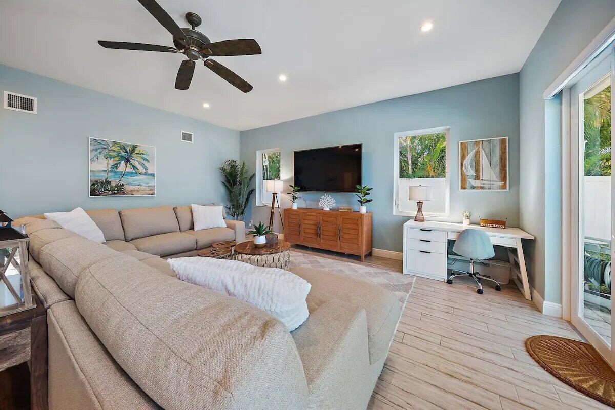500 Sunrise Way Property Photo 2