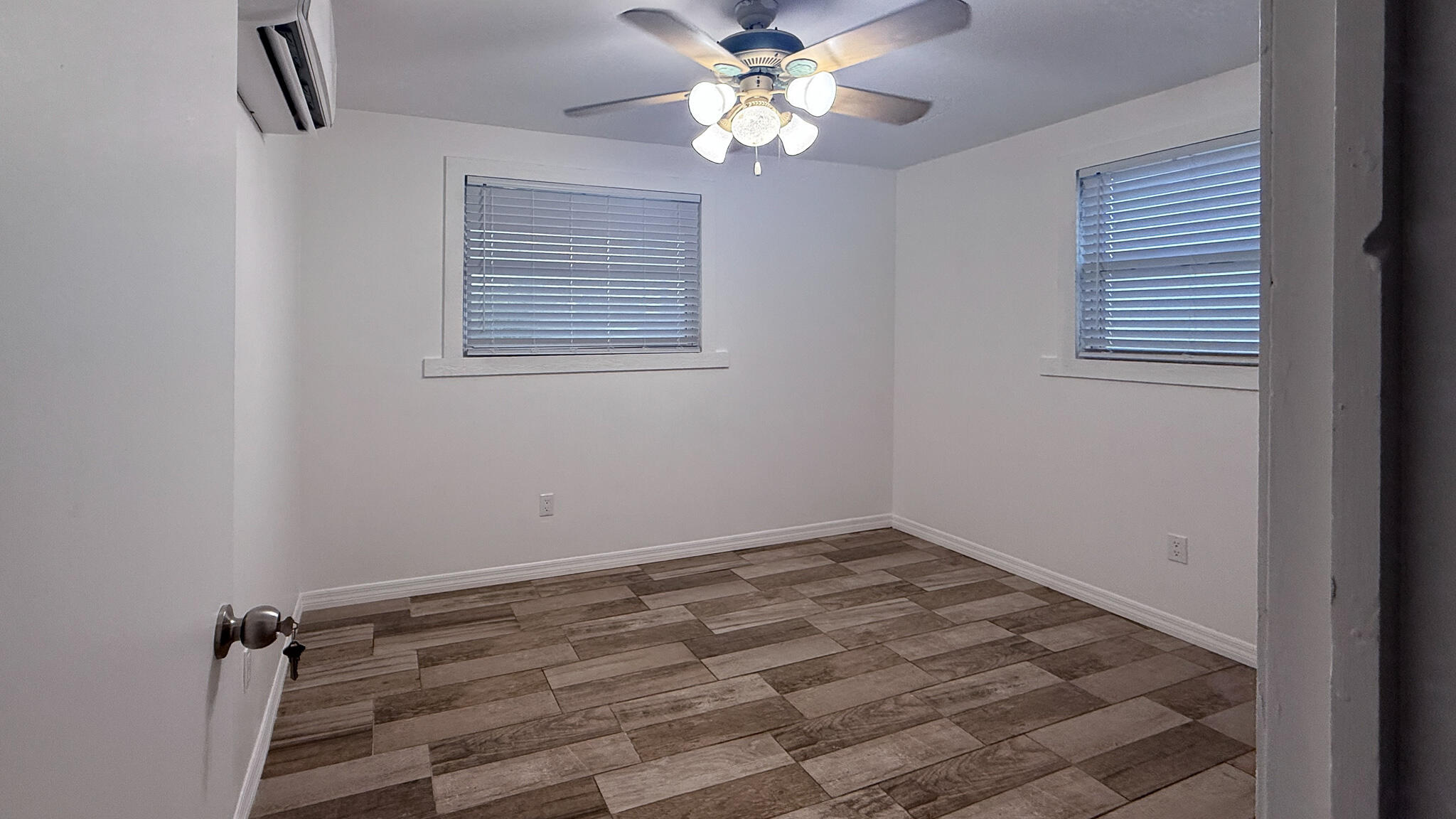 978 Gibraltar Road Property Photo 8