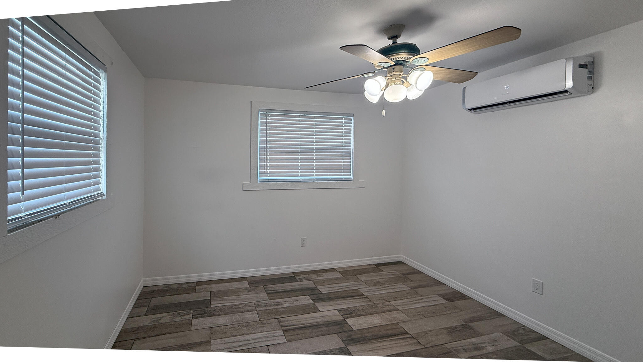 978 Gibraltar Road Property Photo 10