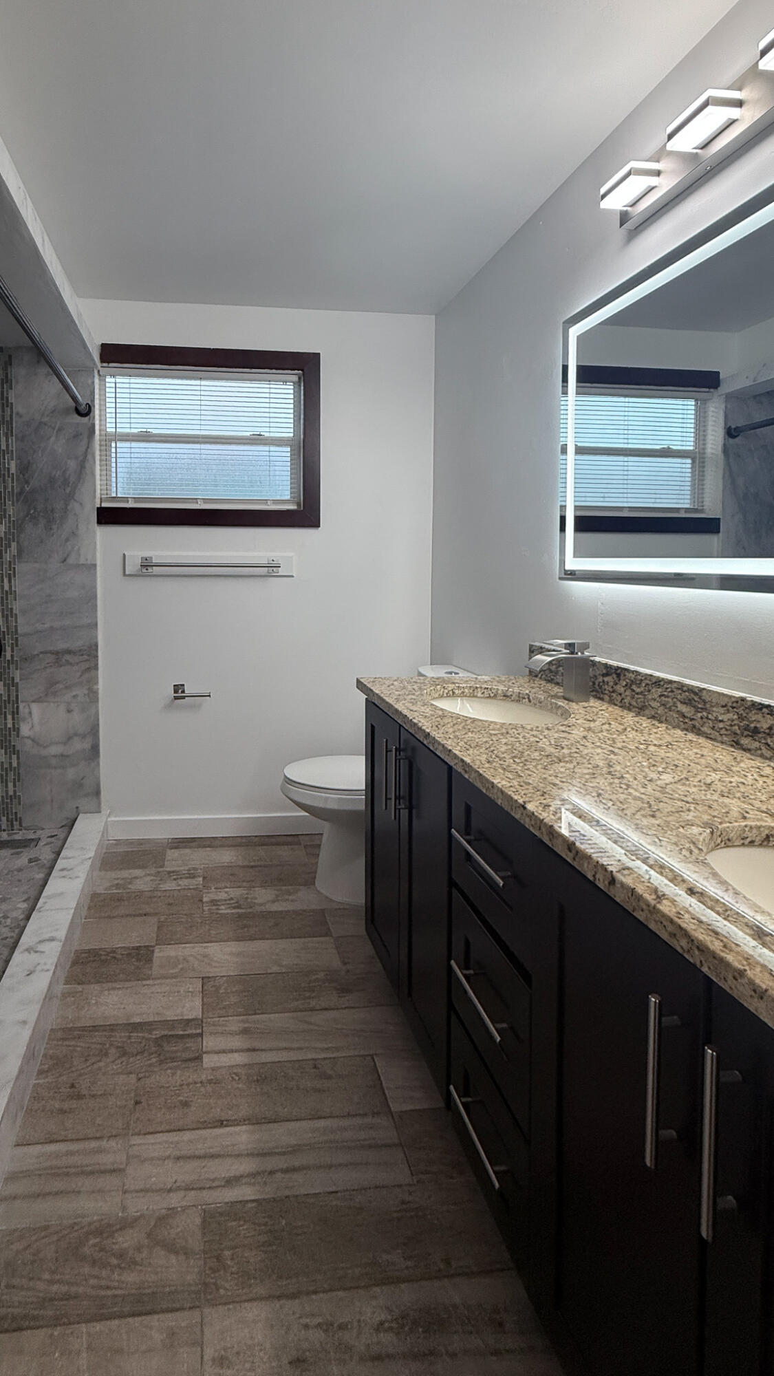 978 Gibraltar Road Property Photo 12