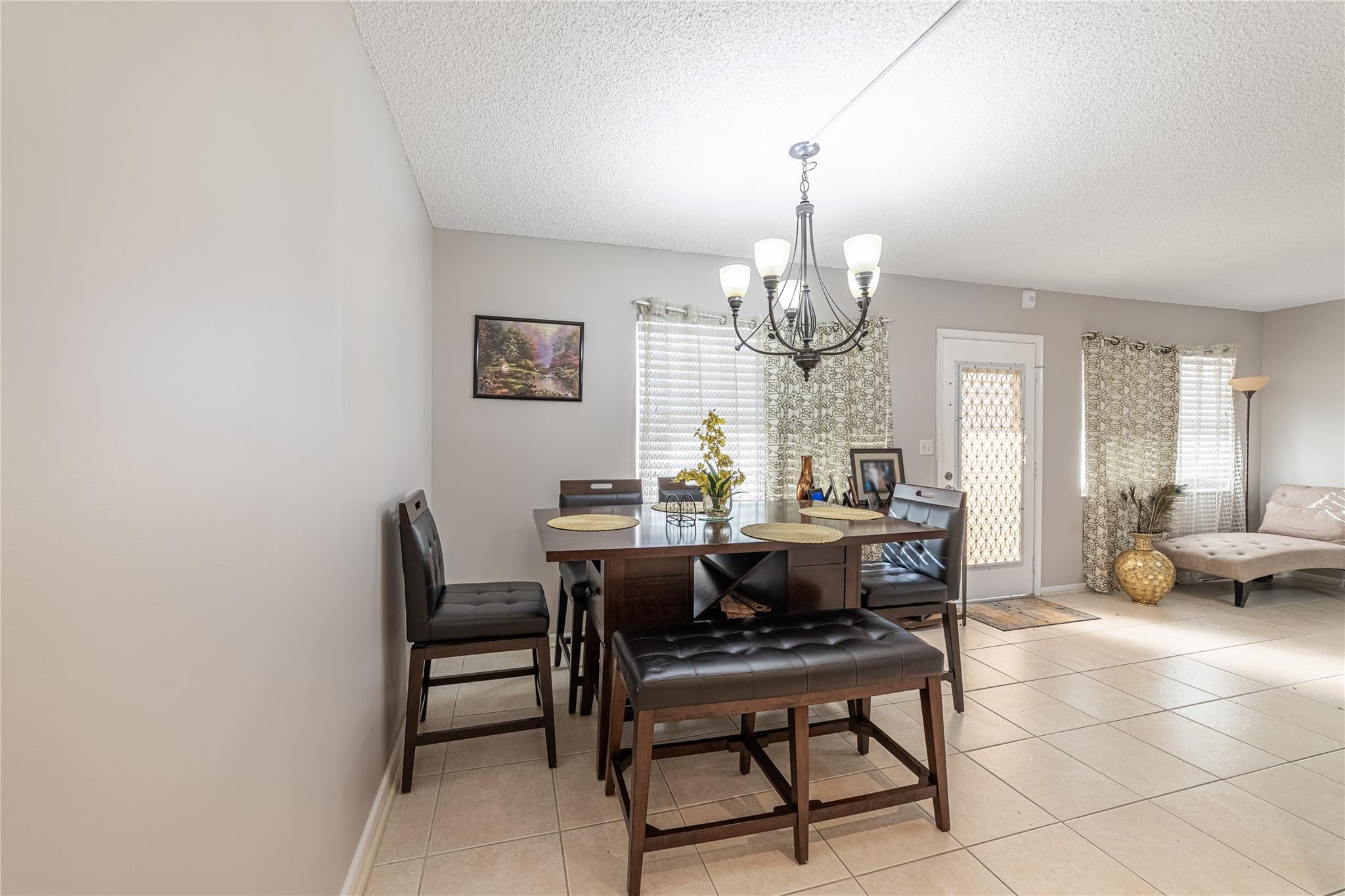 1902 Bermuda Circle Property Photo 8