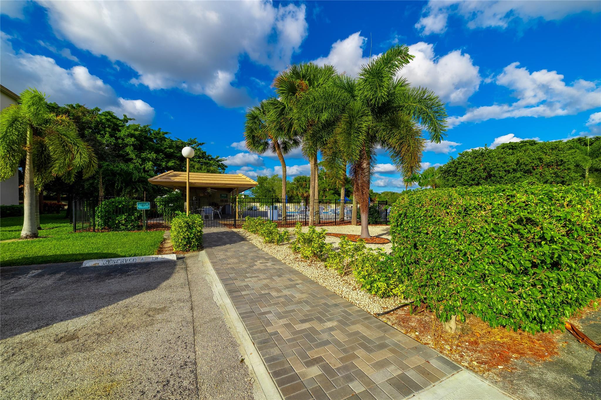 1902 Bermuda Circle Property Photo 22