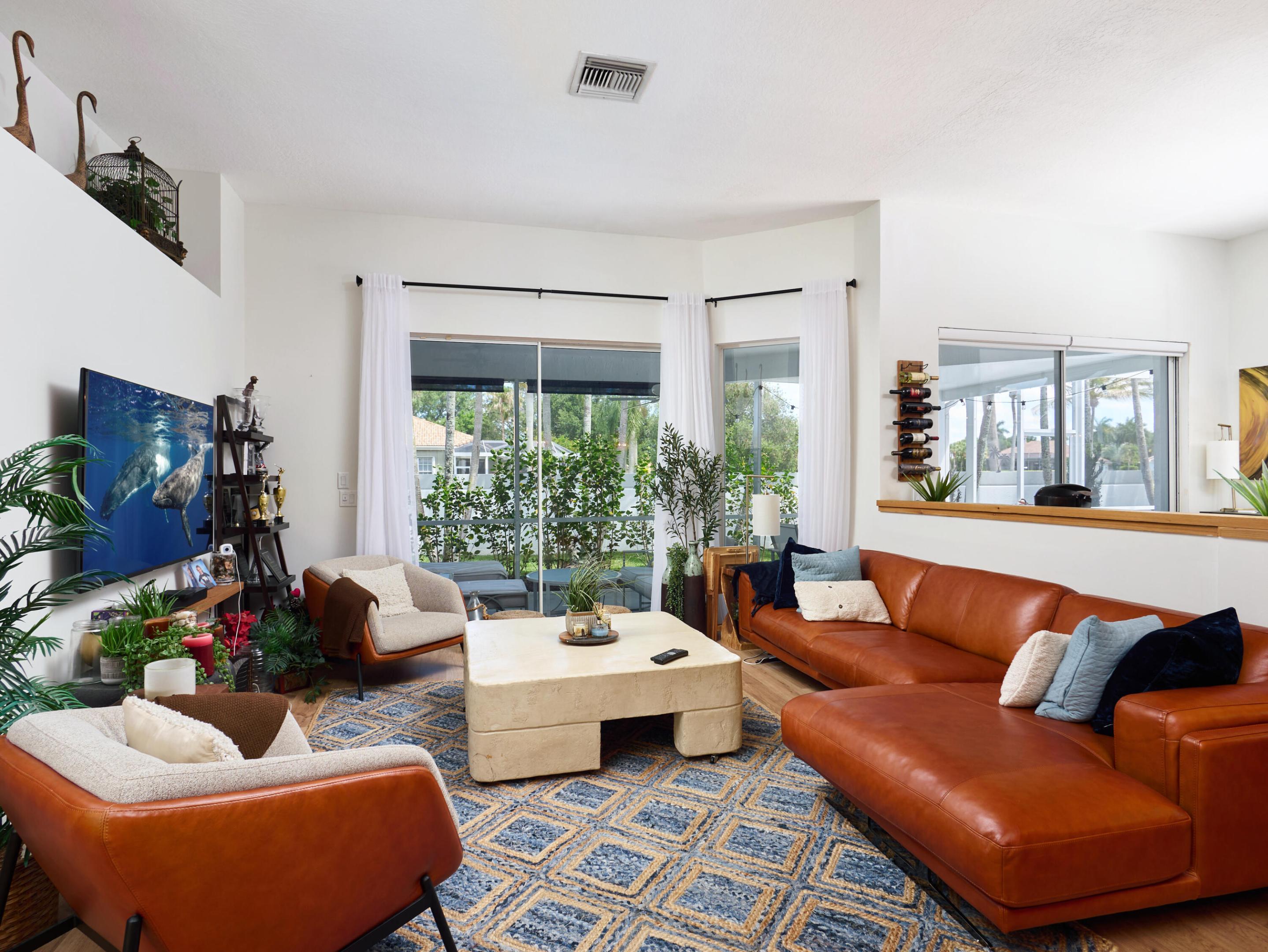 8166 Quail Meadow Way Property Photo 2