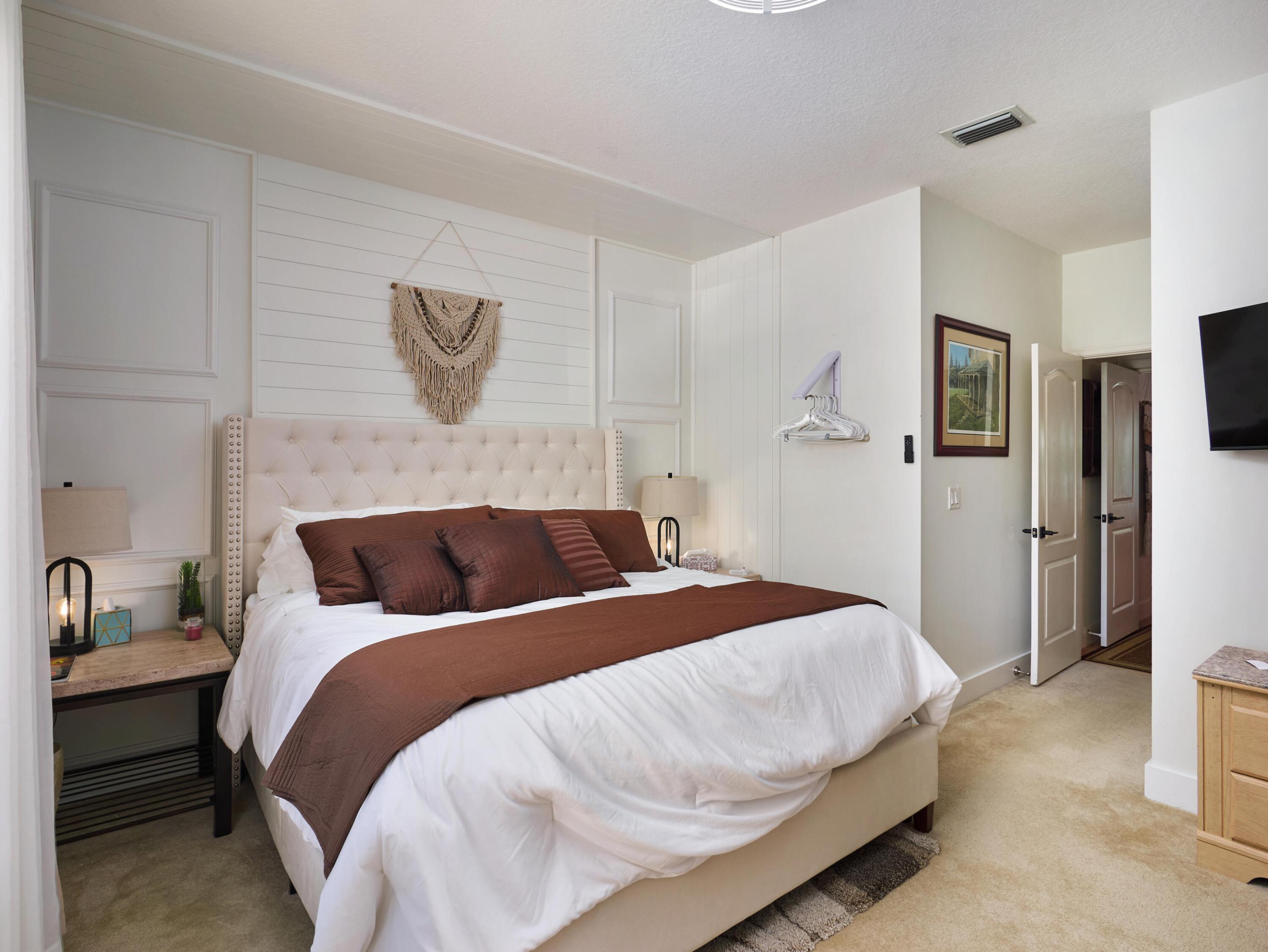 8166 Quail Meadow Way Property Photo 11