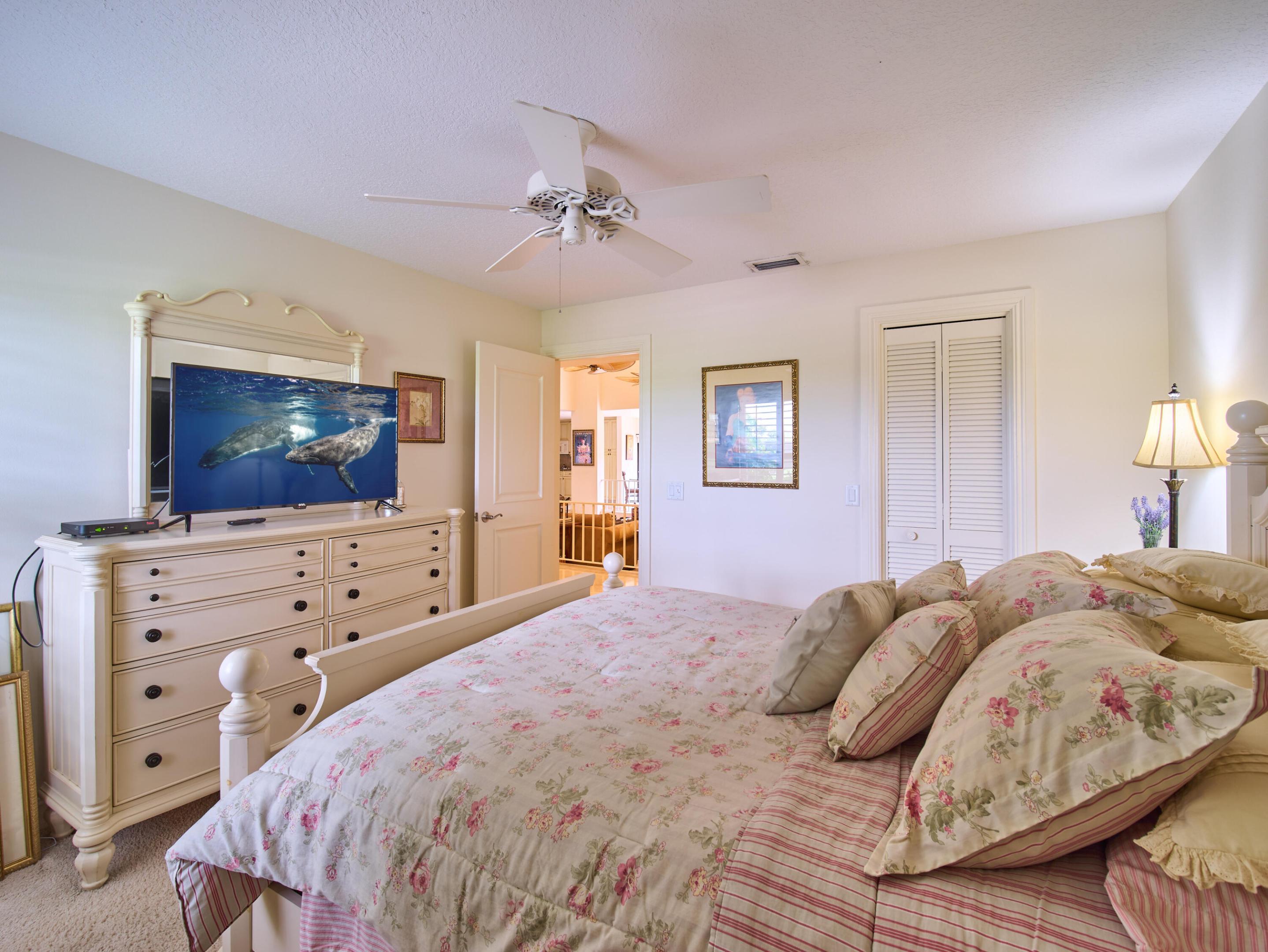 13588 Cross Pointe Drive Property Photo 19