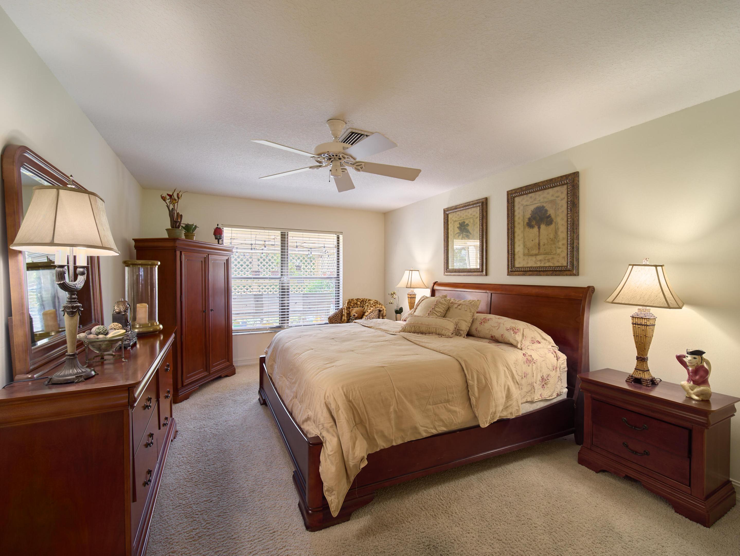 13588 Cross Pointe Drive Property Photo 21
