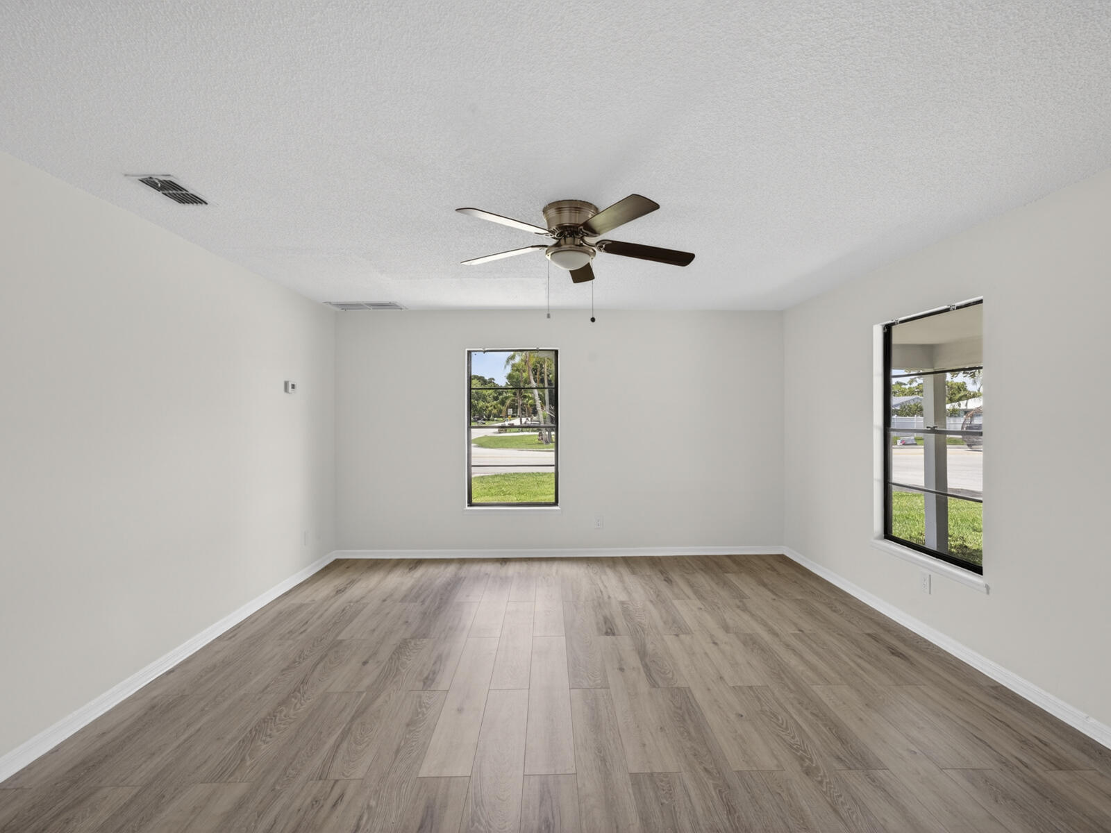 2575 1st Place Property Photo 11