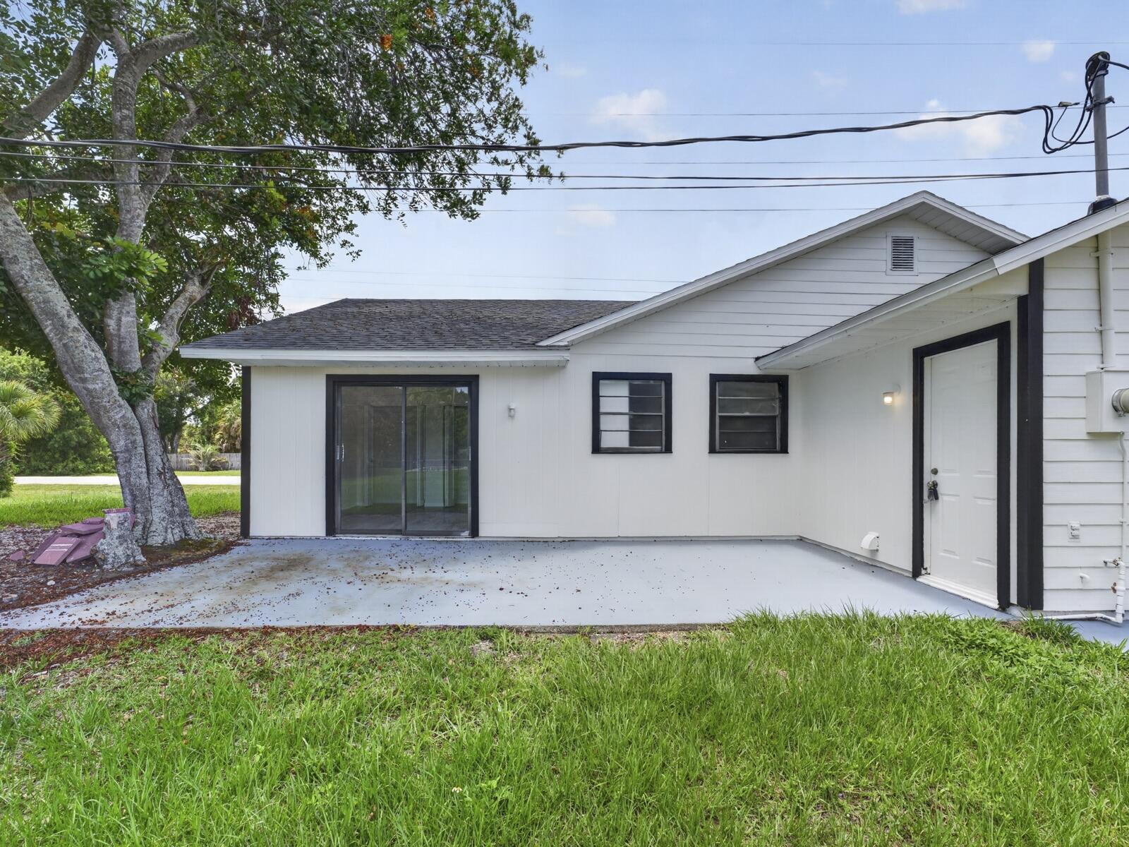 2575 1st Place Property Photo 14