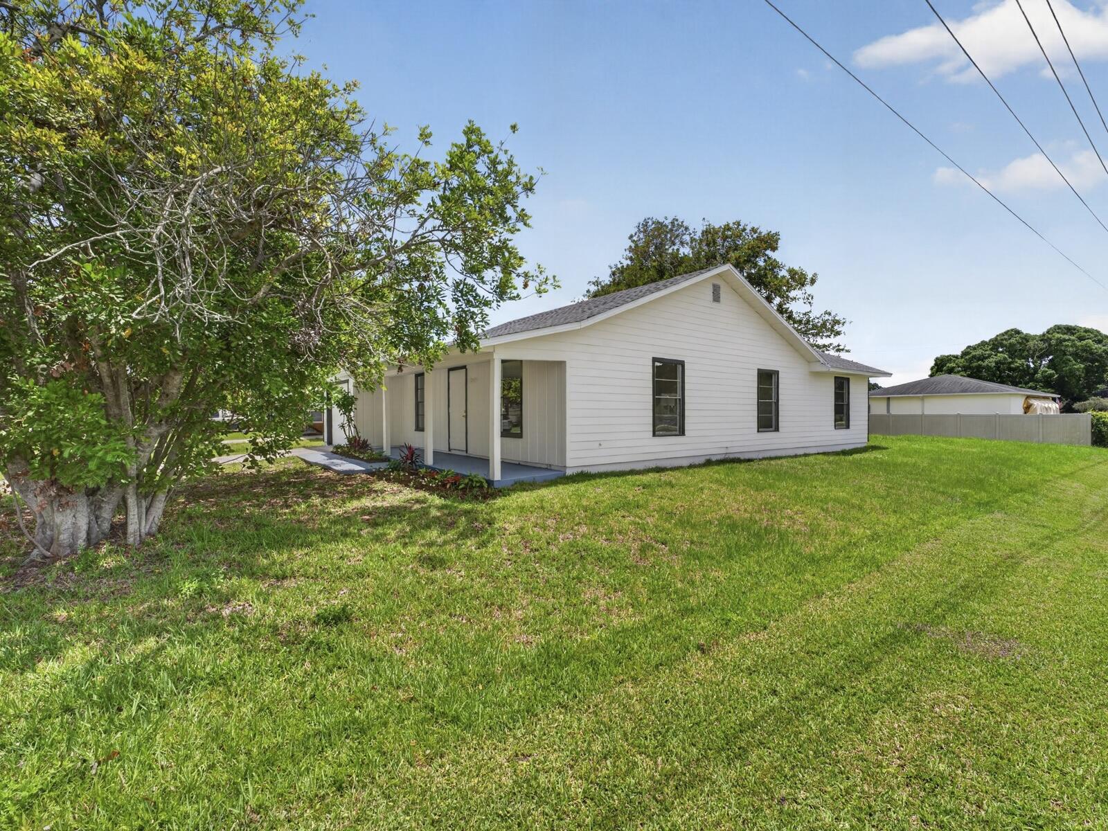2575 1st Place Property Photo 17