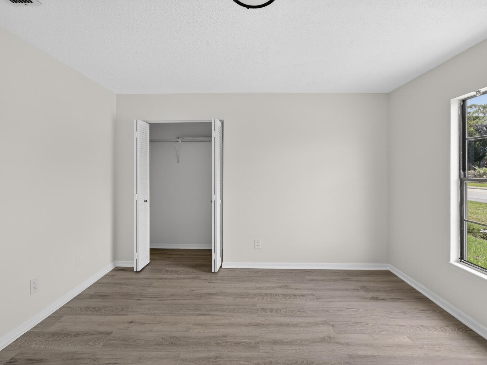 2575 1st Place Property Photo 26
