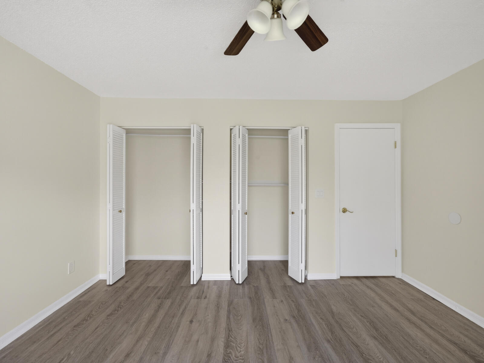 2575 1st Place Property Photo 29