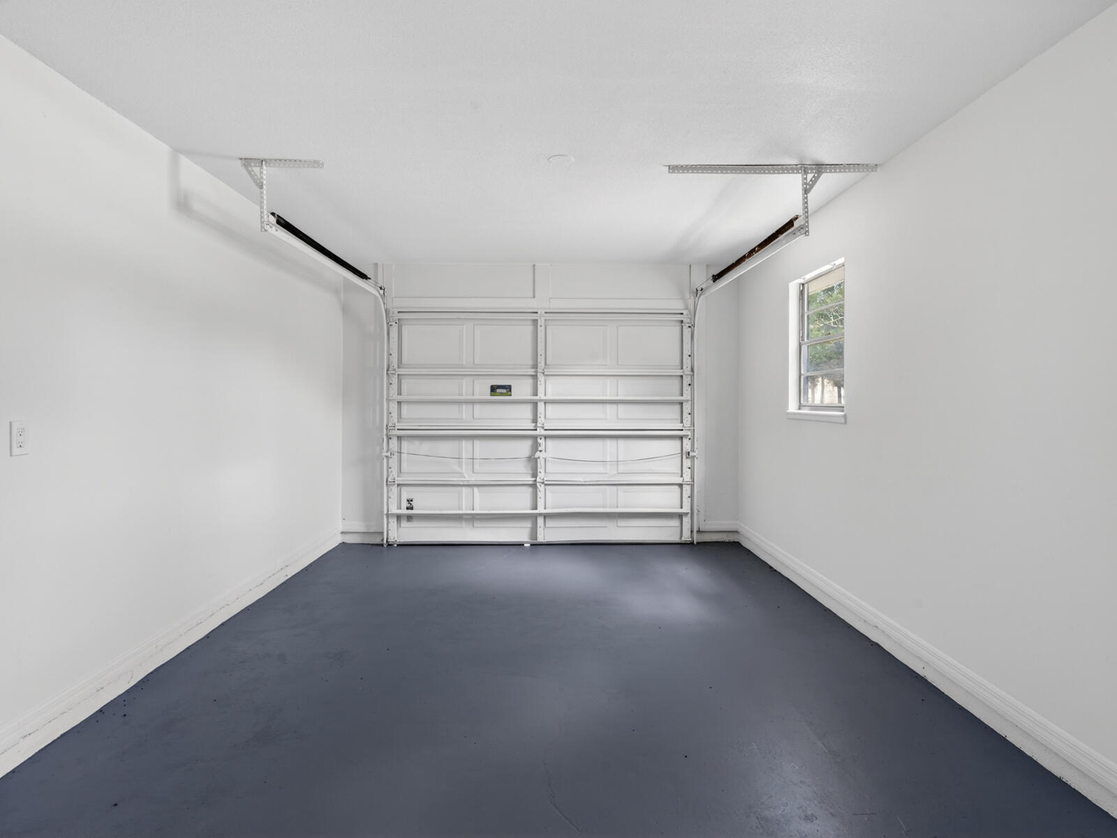 2575 1st Place Property Photo 32