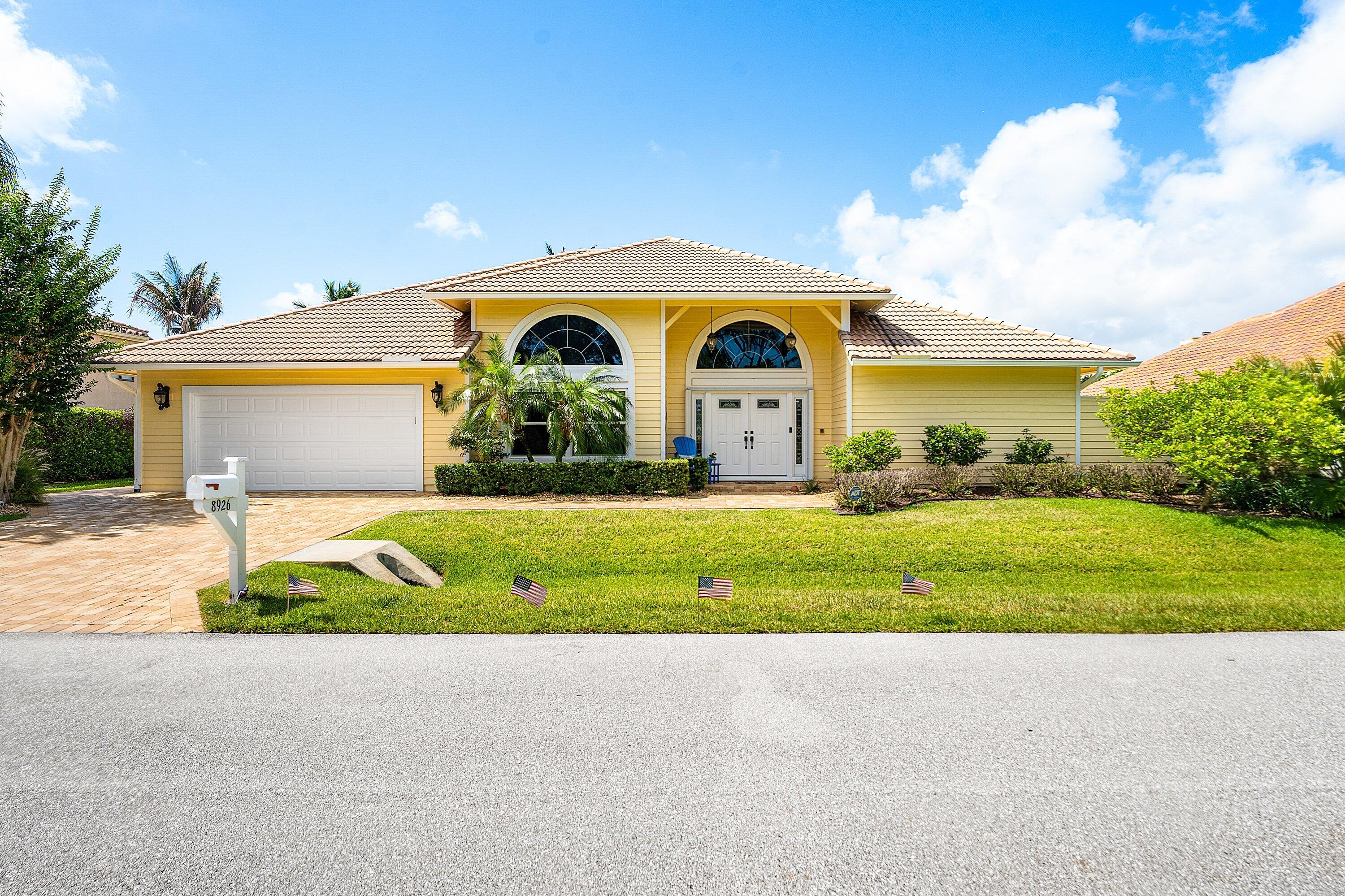 8926 Se North Passage Way Property Photo 16