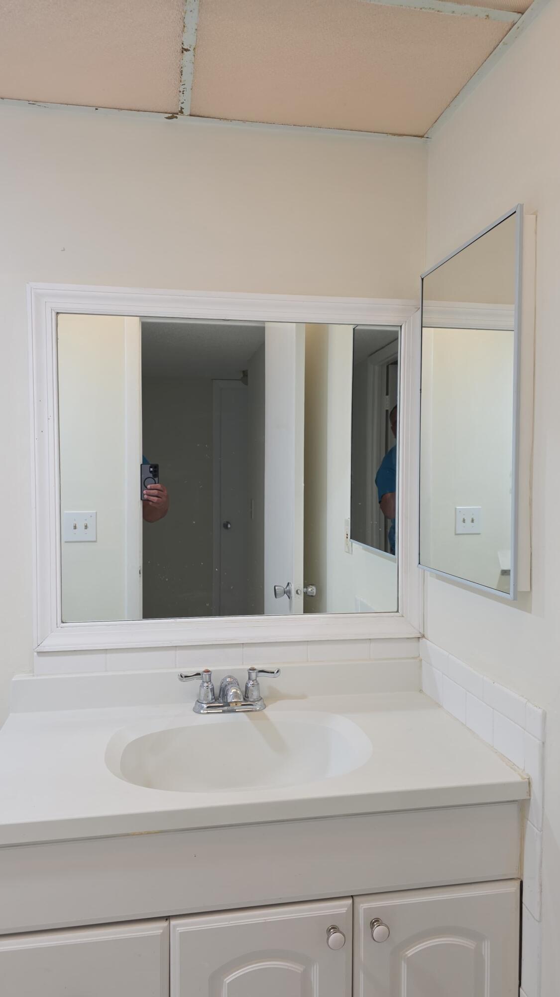 470 Executive Center Drive 2k Property Photo 15
