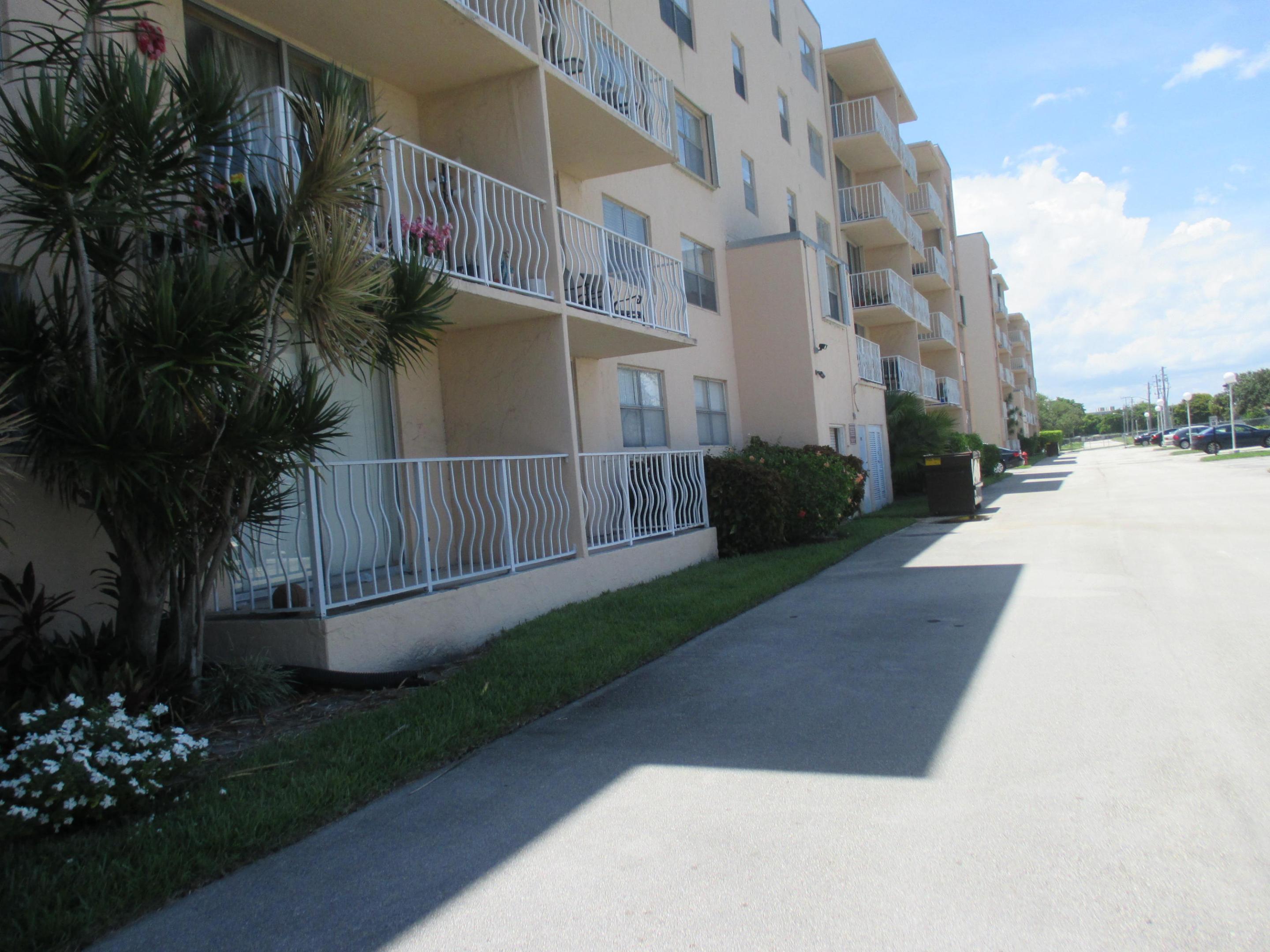 470 Executive Center Drive 2k Property Photo 28
