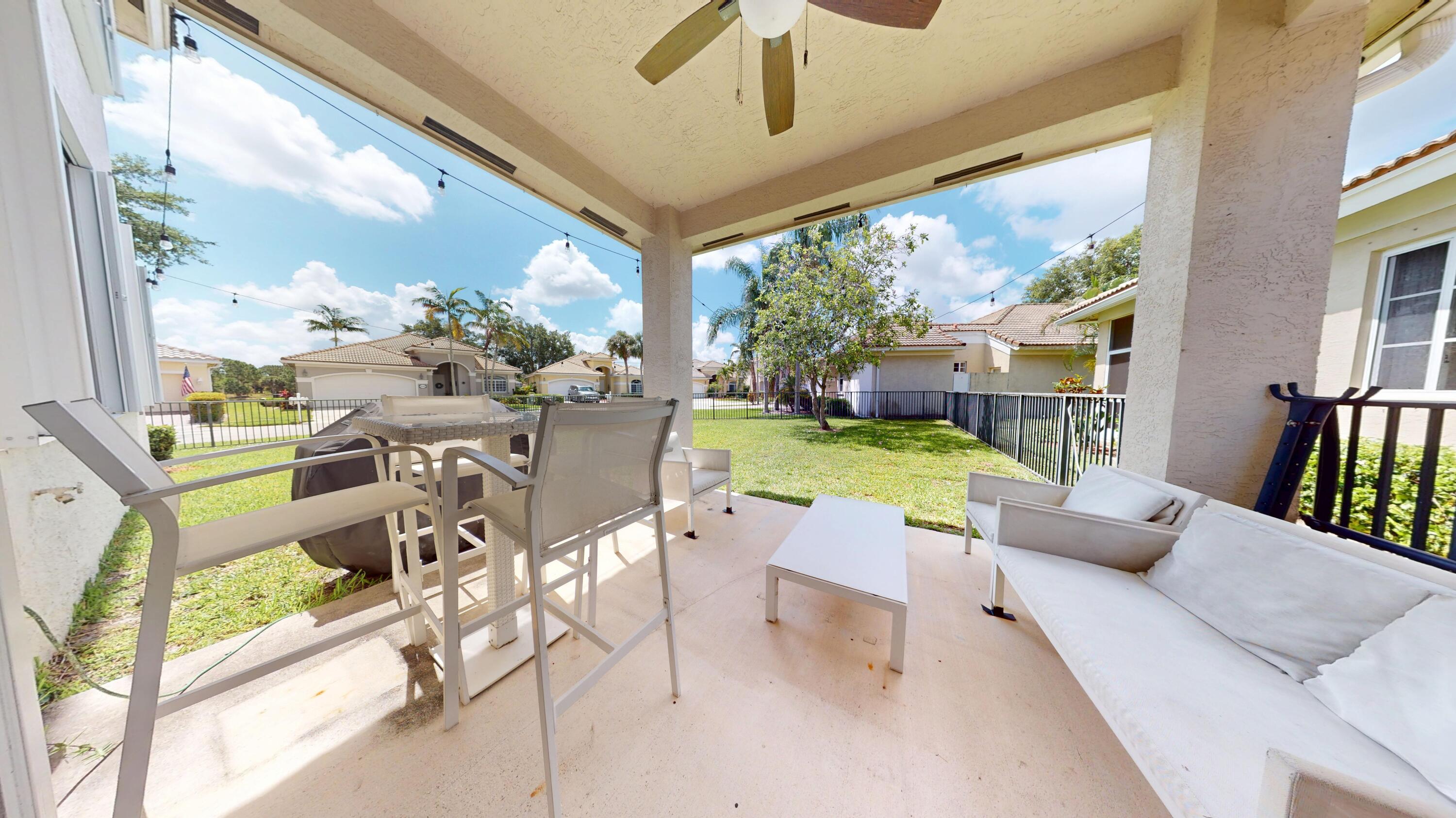8586 White Cay Property Photo 14