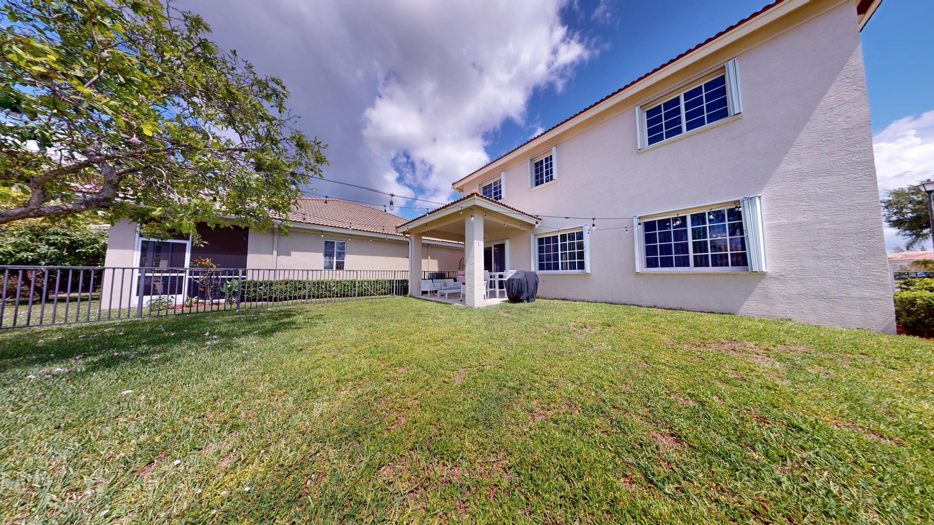 8586 White Cay Property Photo 18