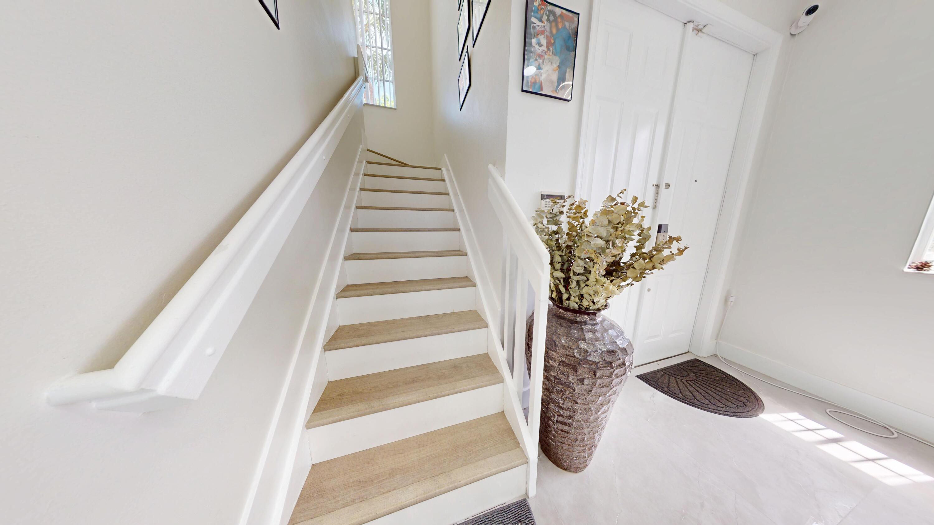 8586 White Cay Property Photo 21