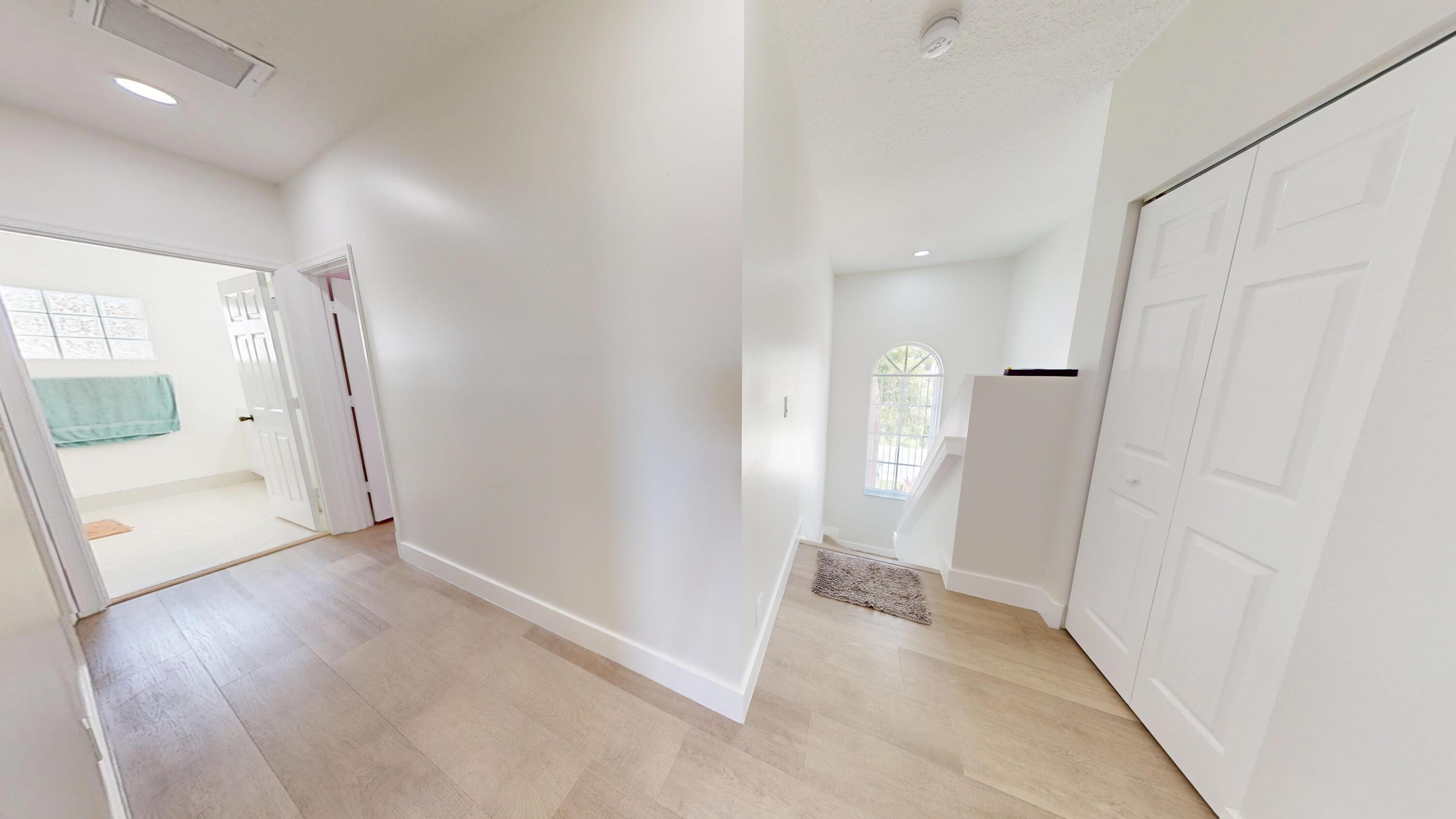 8586 White Cay Property Photo 23