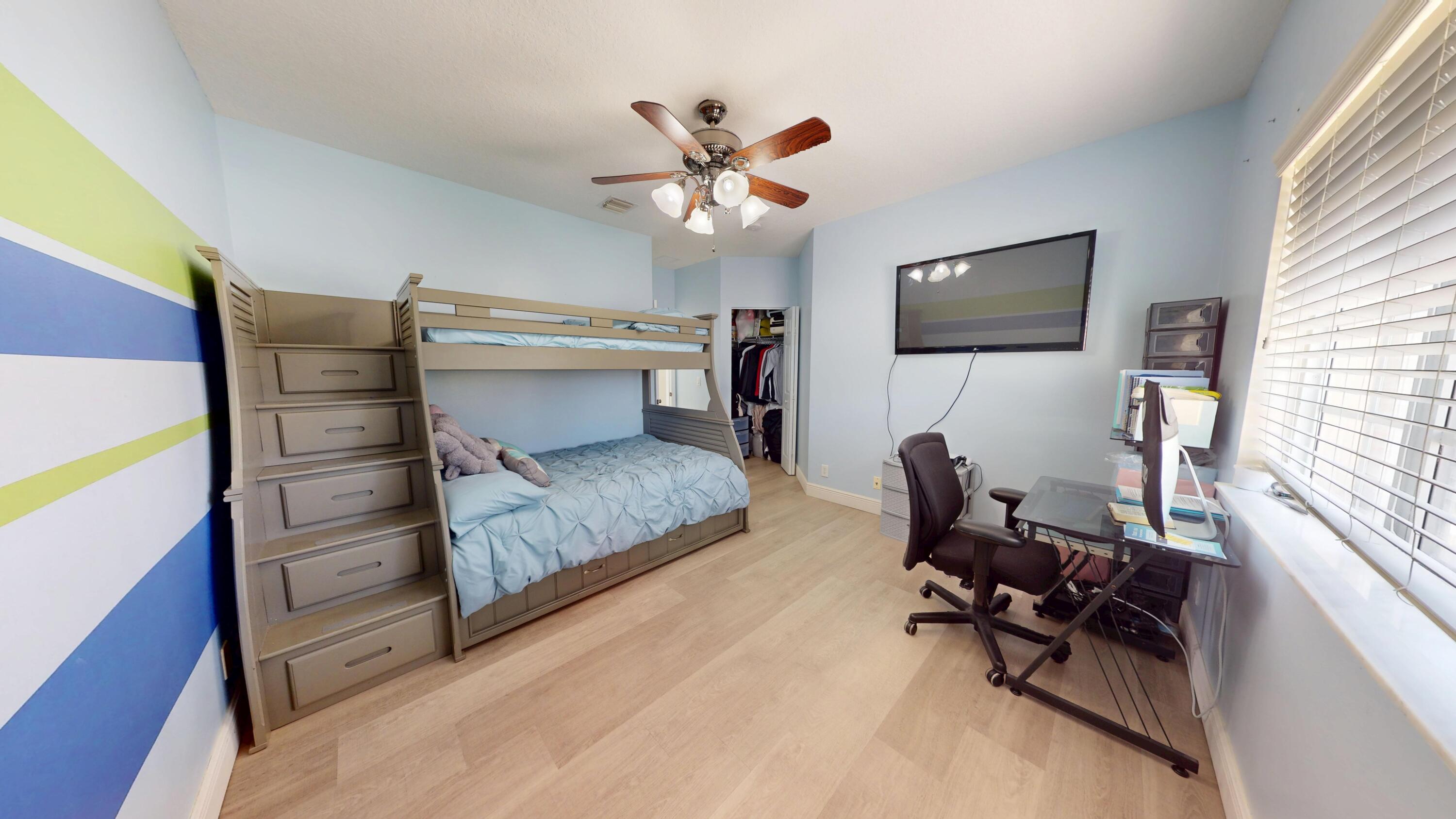 8586 White Cay Property Photo 33