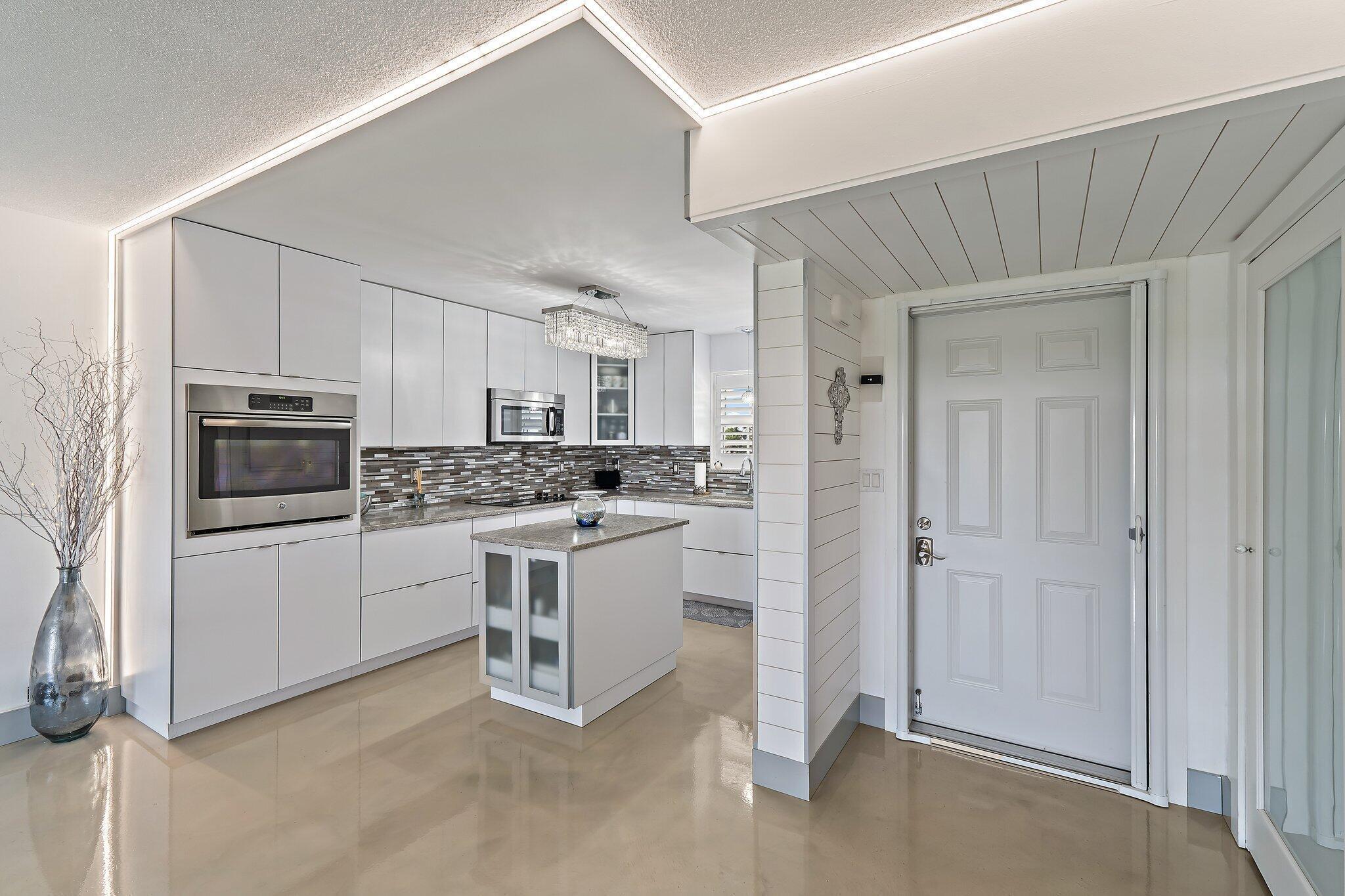 100 Waterway Road E305 Property Photo 25