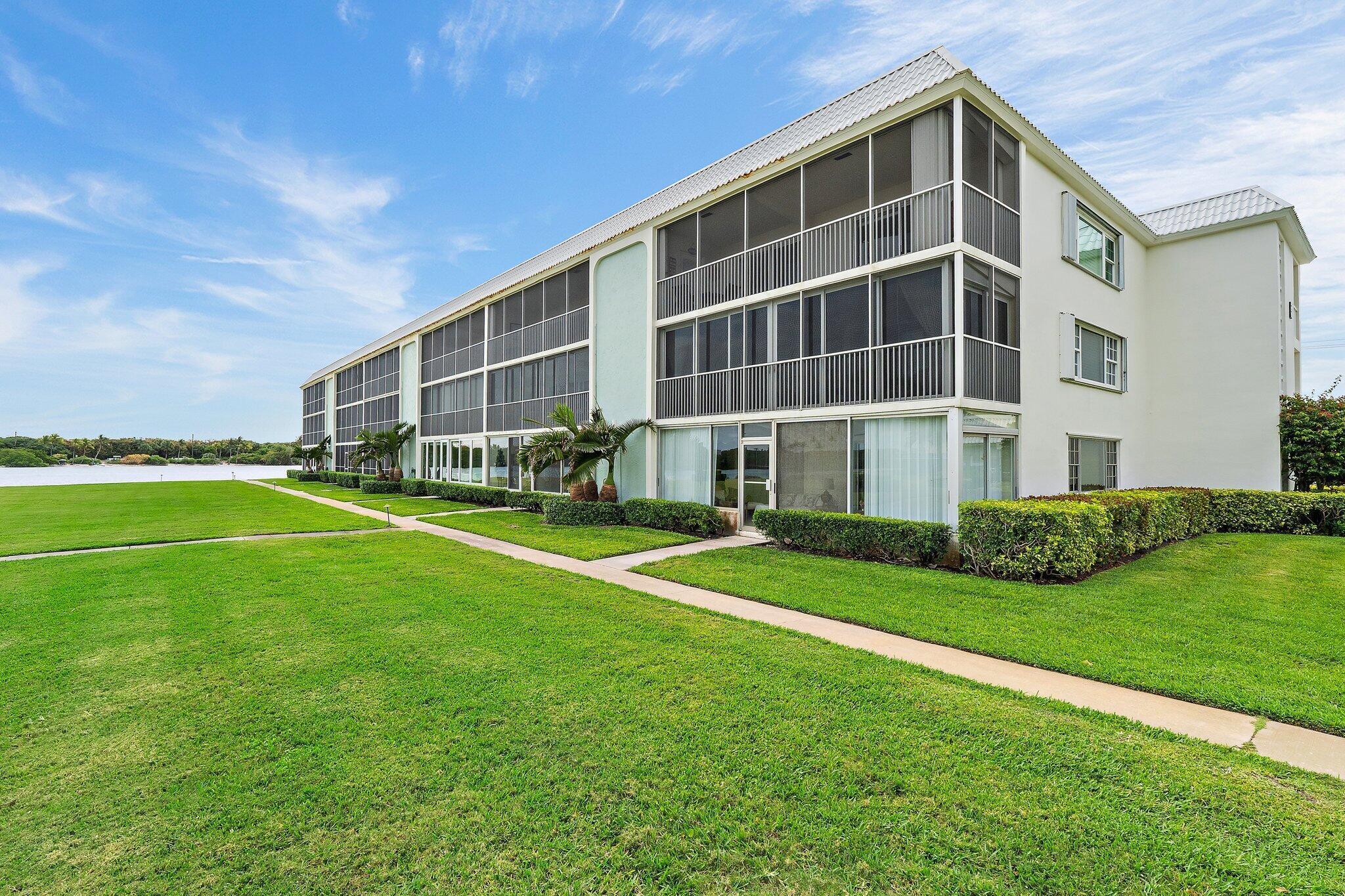 100 Waterway Road E305 Property Photo 54