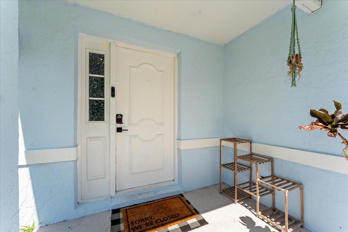 2350 Fallon Boulevard Ne Property Photo 5