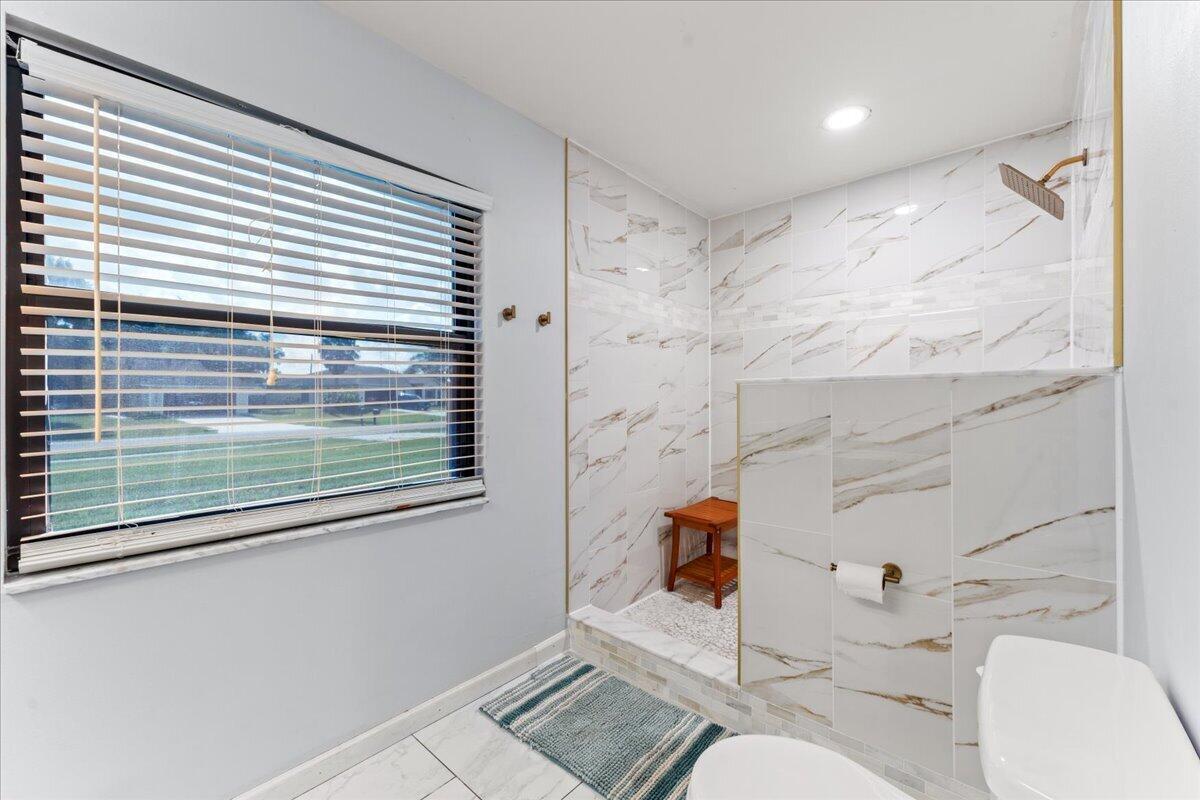 2350 Fallon Boulevard Ne Property Photo 25