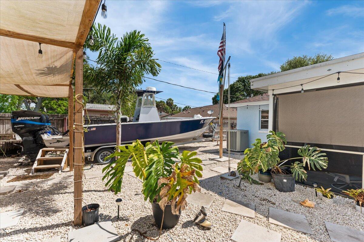 2350 Fallon Boulevard Ne Property Photo 43