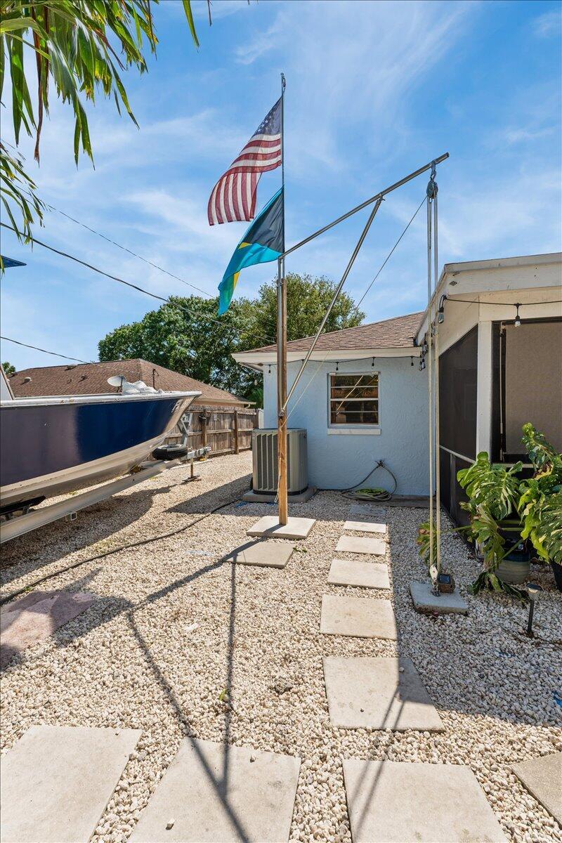 2350 Fallon Boulevard Ne Property Photo 49