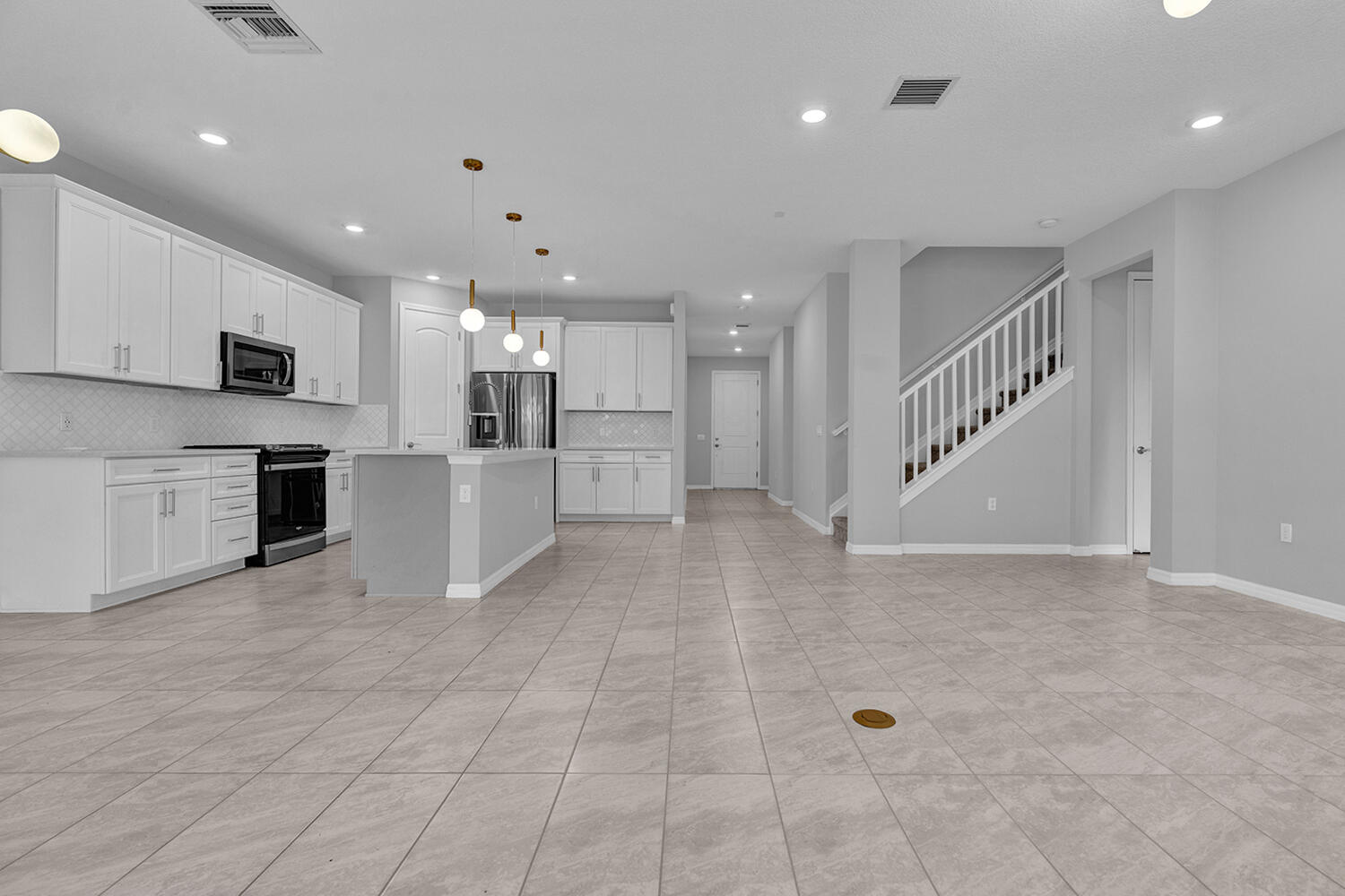 8296 Vaulting Drive Property Photo 3