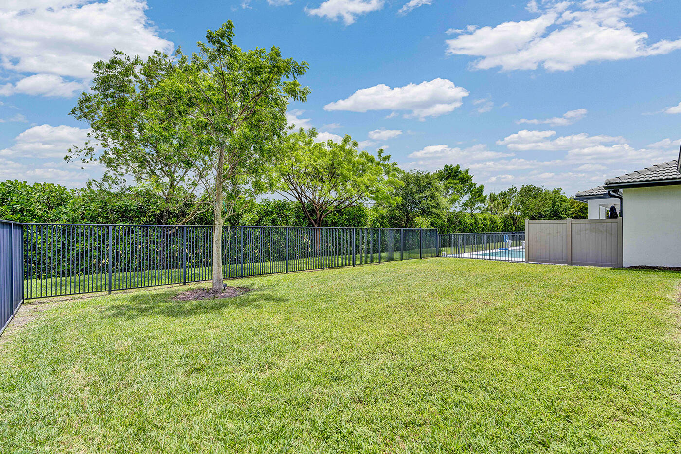 8296 Vaulting Drive Property Photo 37