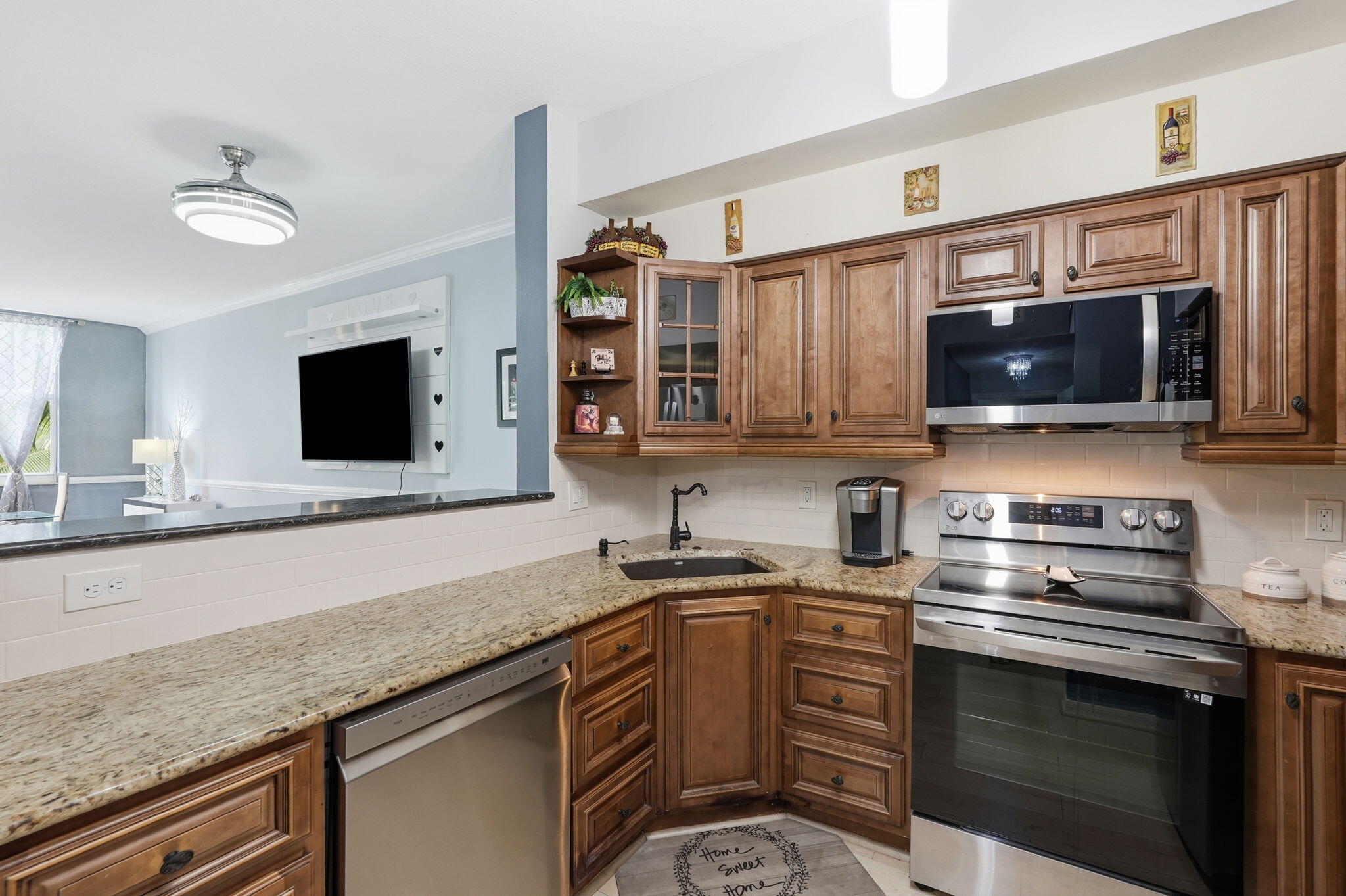 802 W Windward Way 304 Property Photo 10