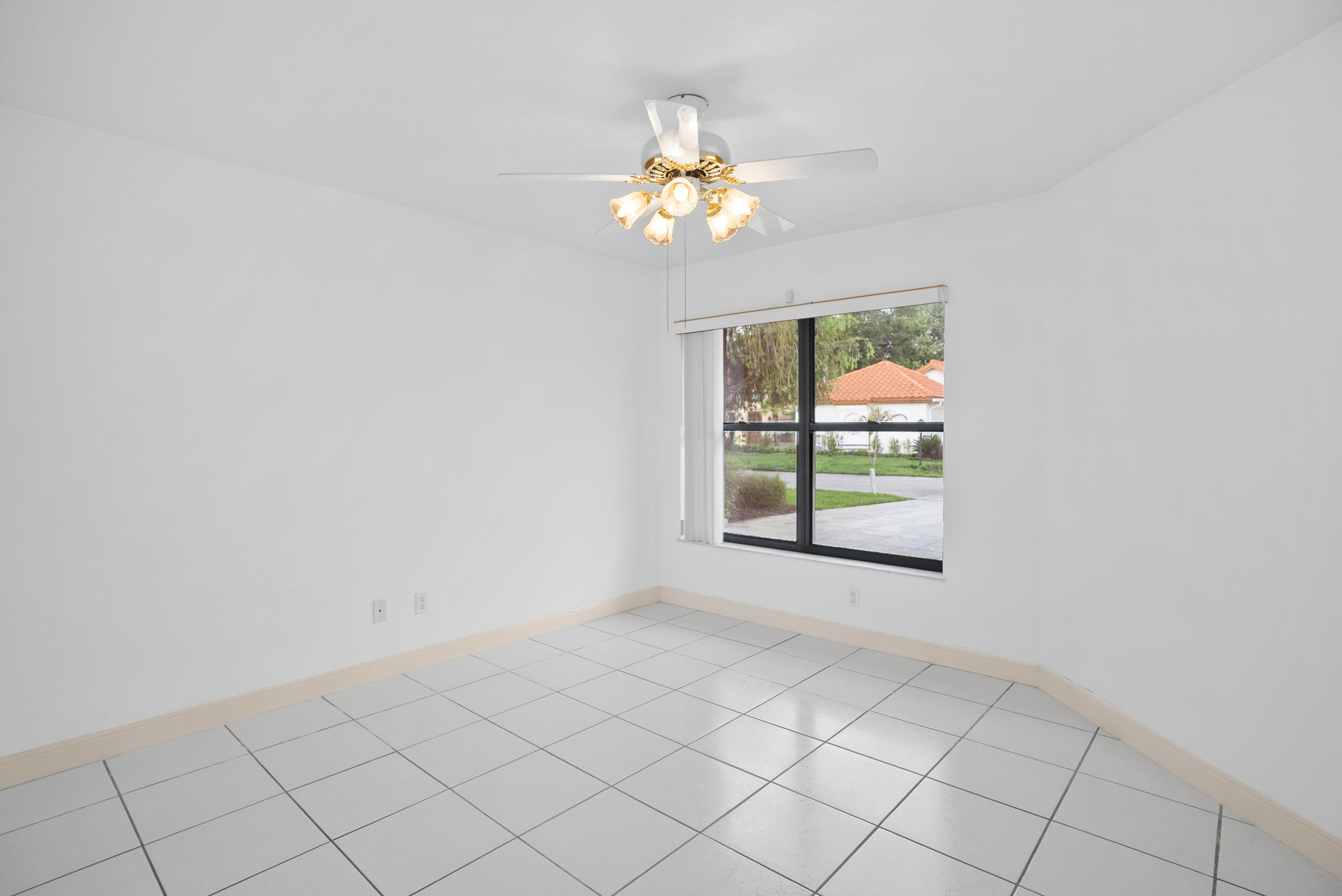2735 Sw Mariposa Circle Property Photo 18